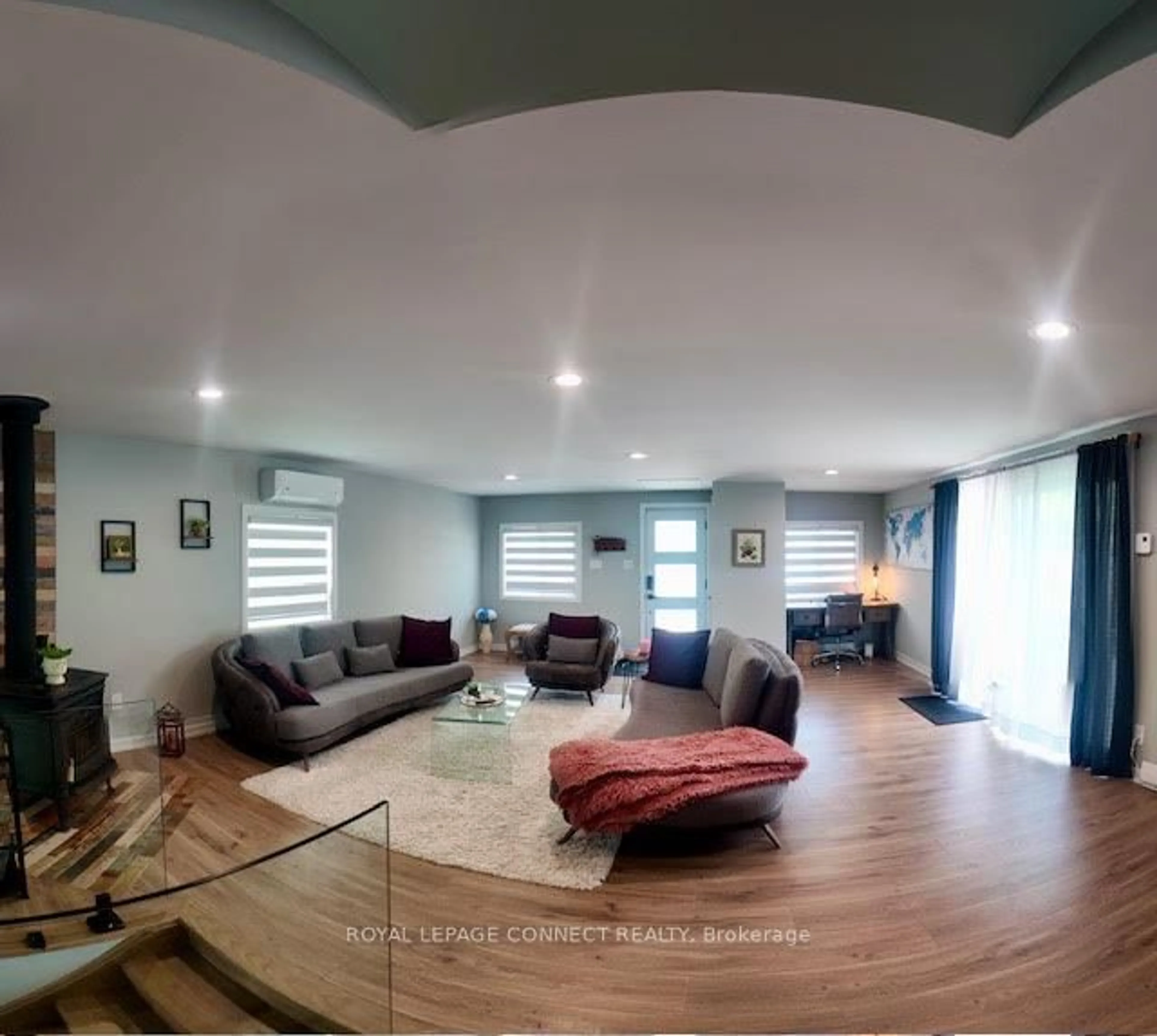 A pic of a room for 26 Parkhill Dr, Whitchurch-Stouffville Ontario L4A 2G1