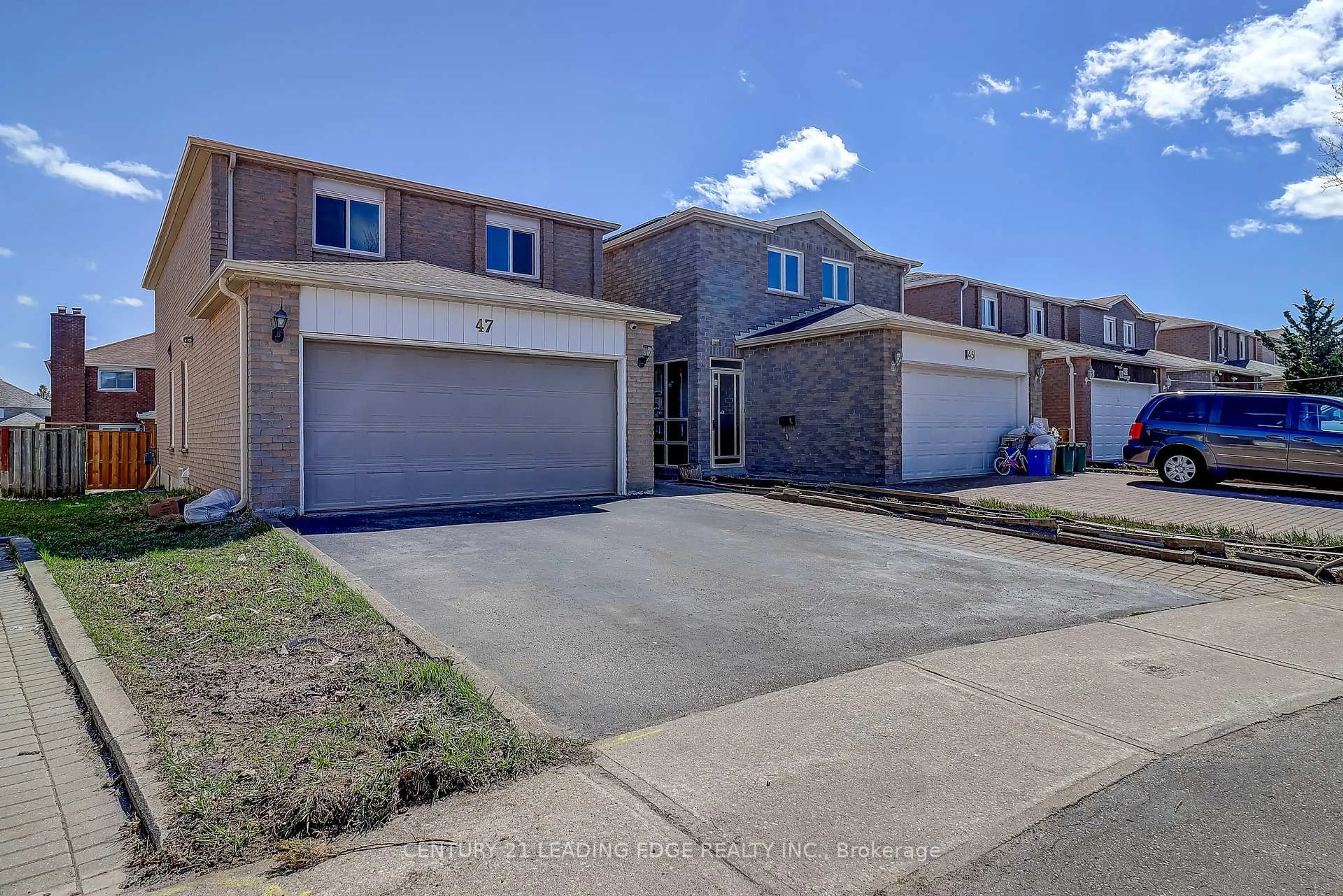 A pic from outside/outdoor area/front of a property/back of a property/a pic from drone, street for 47 Ingram Rd, Markham Ontario L3S 1T3