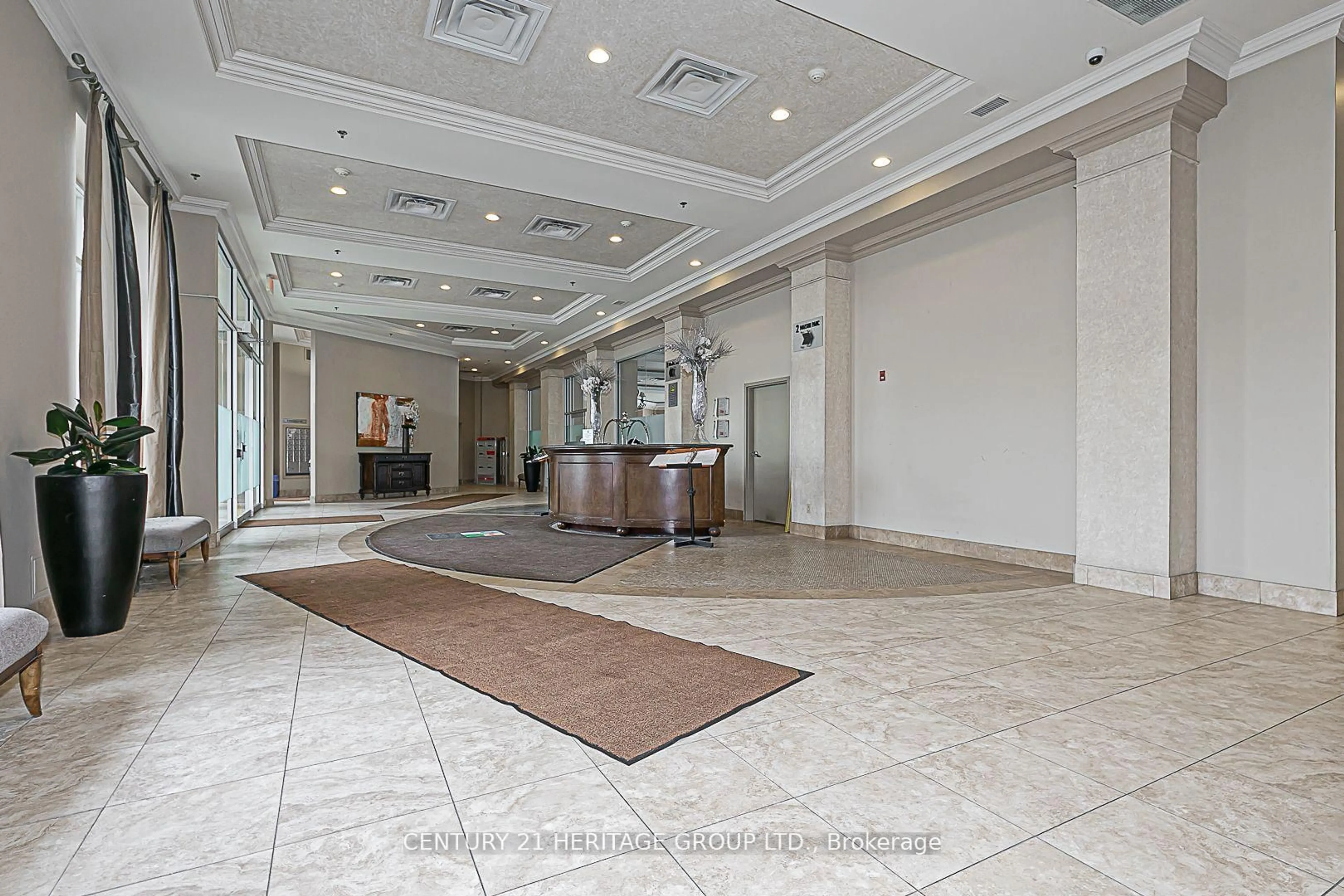 Lobby for 8 Maison Parc Crt #305, Vaughan Ontario L4J 9K5