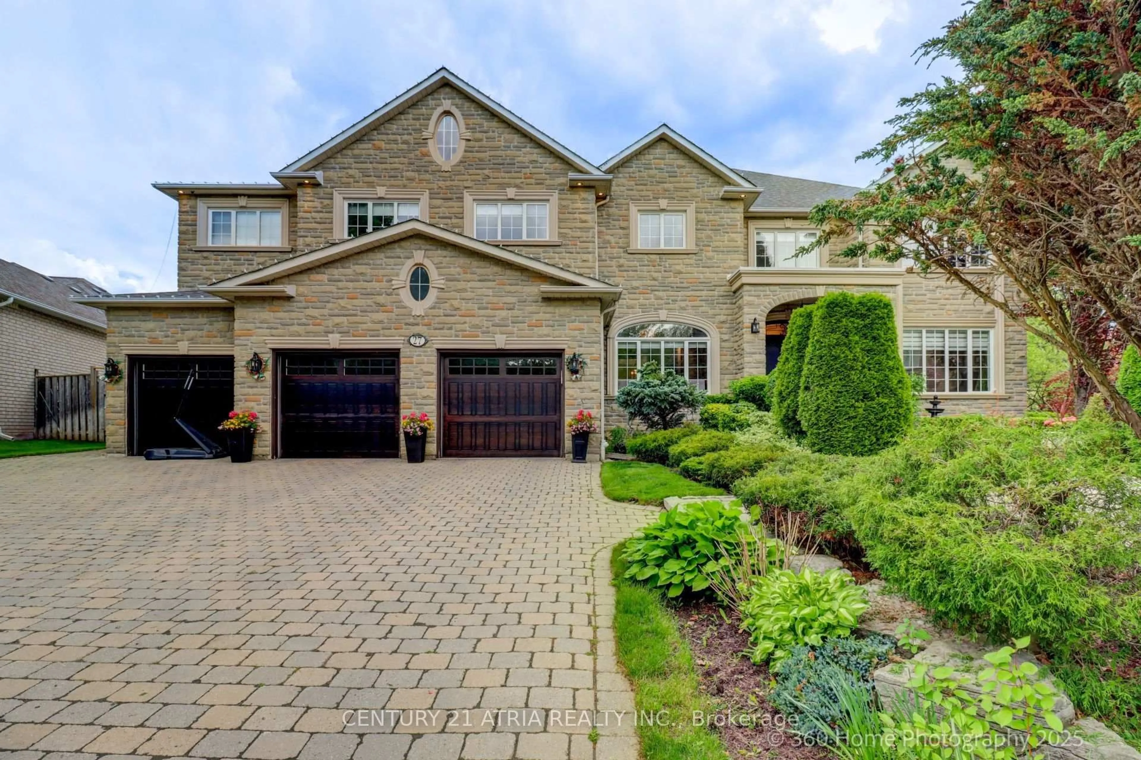 Home with brick exterior material, street for 27 Glacier Crt, Vaughan Ontario L6A 2V3