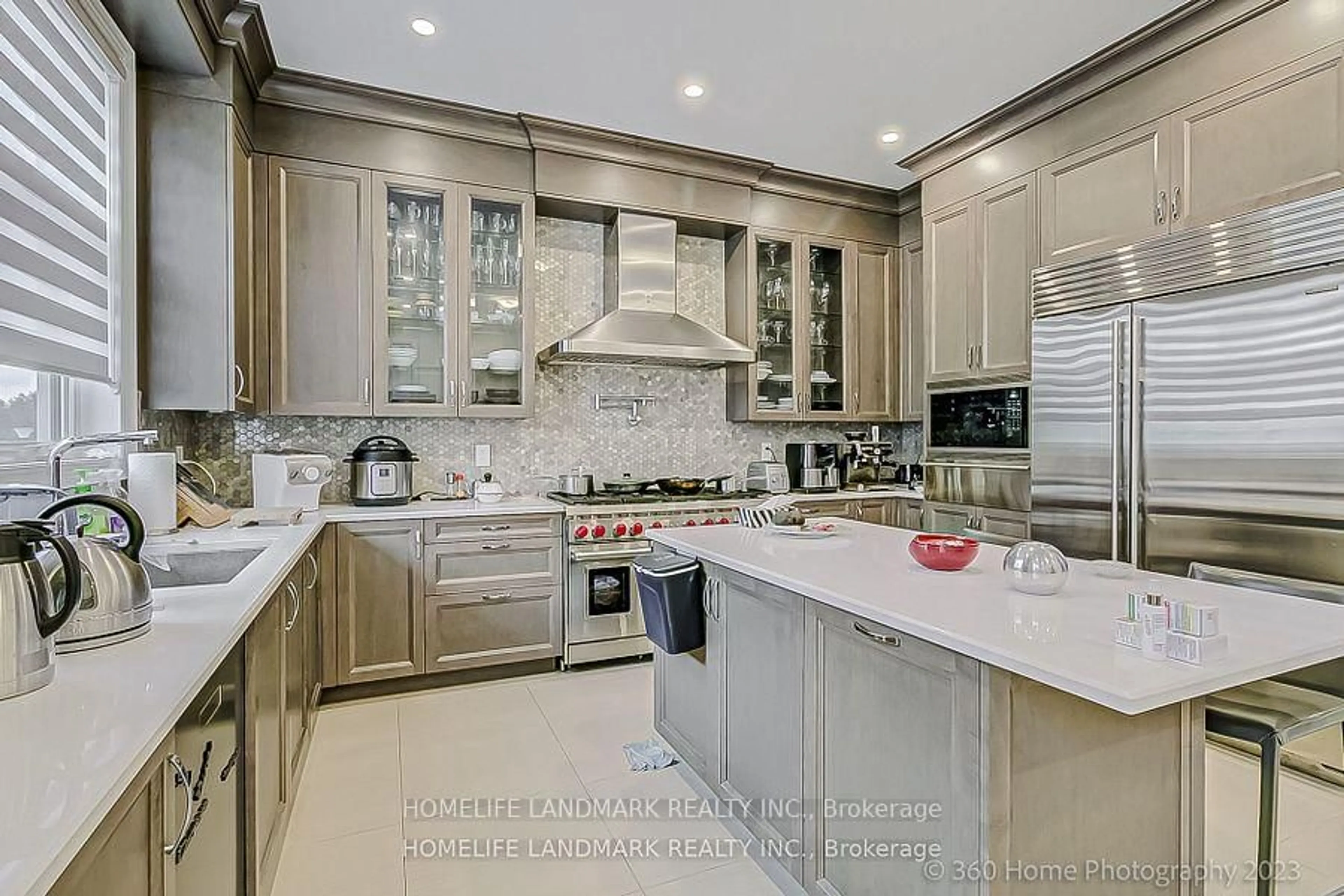 Contemporary kitchen, ceramic/tile floor for 15 Little Celeste Crt, Vaughan Ontario L6A 4Z7