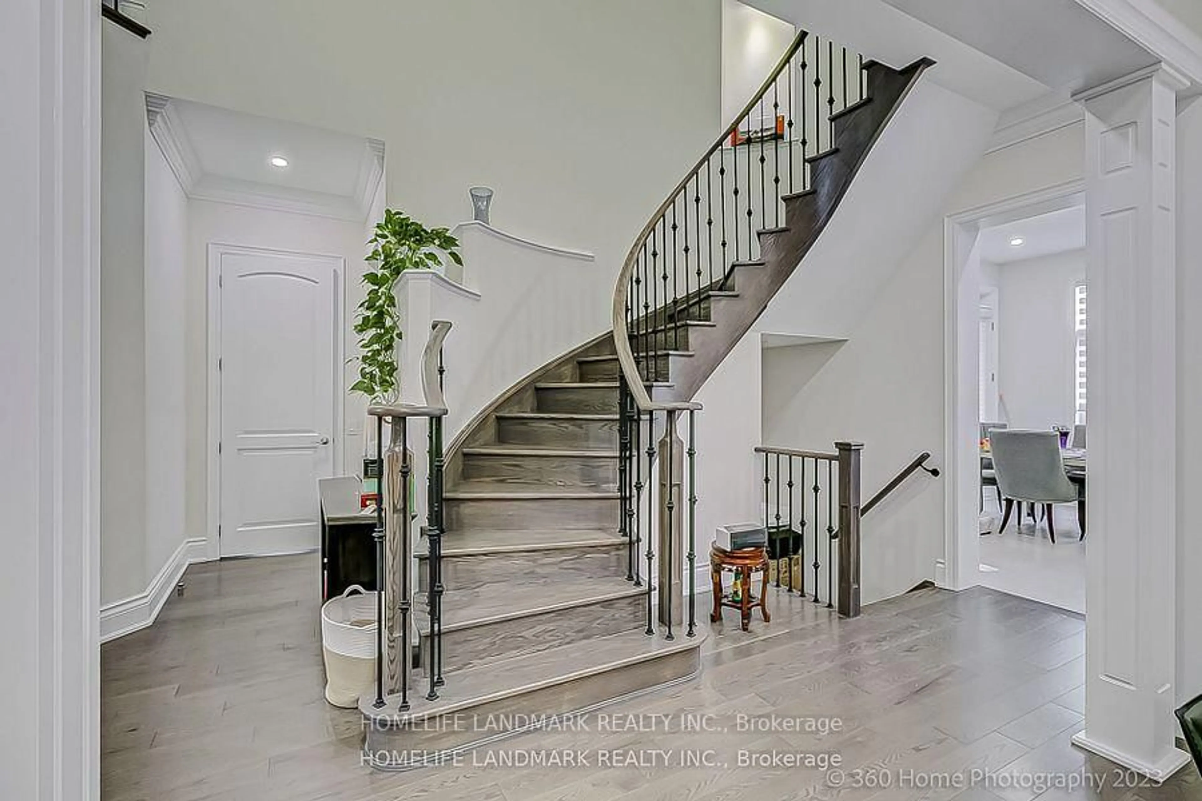 Stairs for 15 Little Celeste Crt, Vaughan Ontario L6A 4Z7
