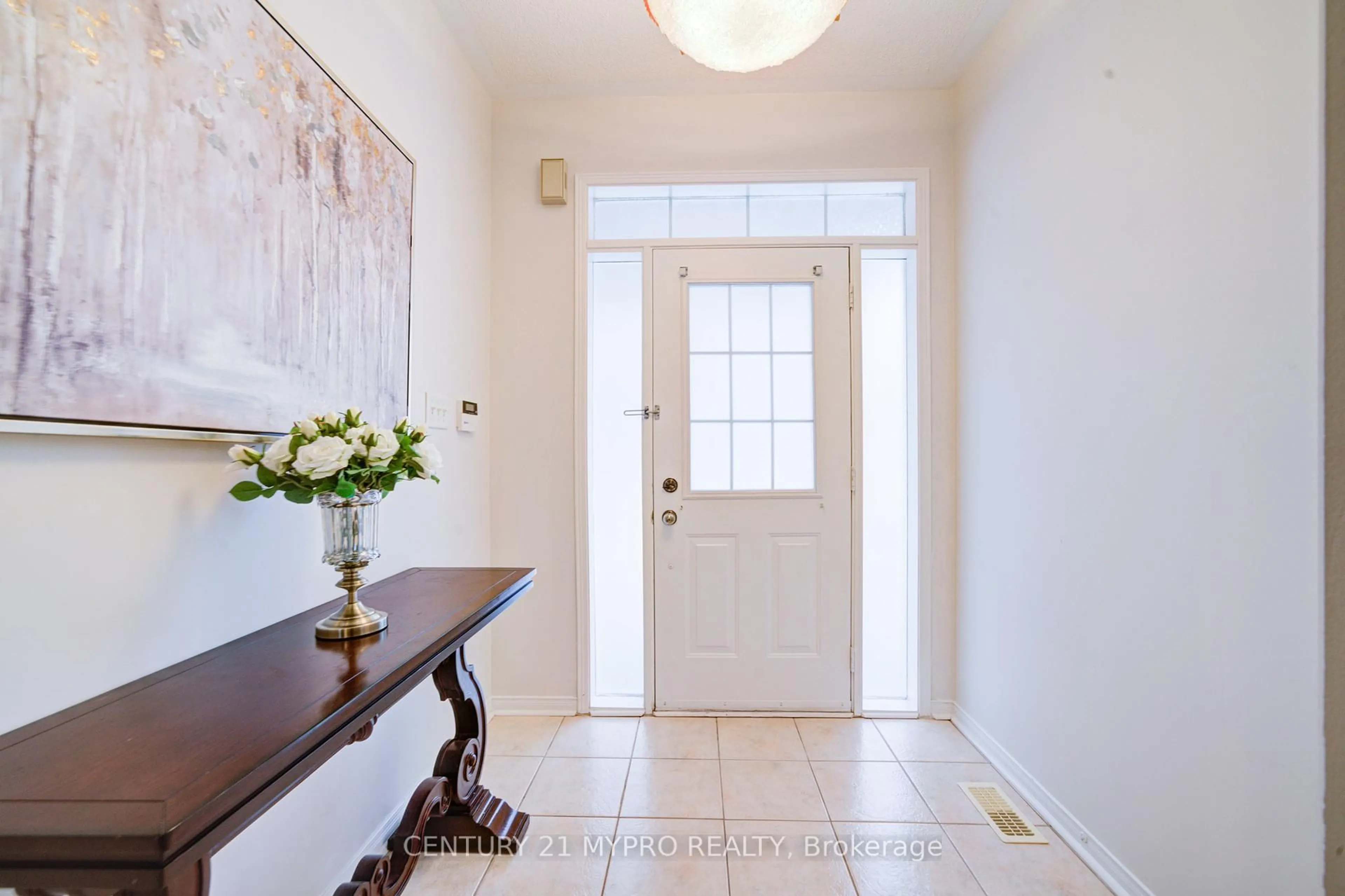 Indoor entryway for 69 Omega St, Markham Ontario L6E 1P2