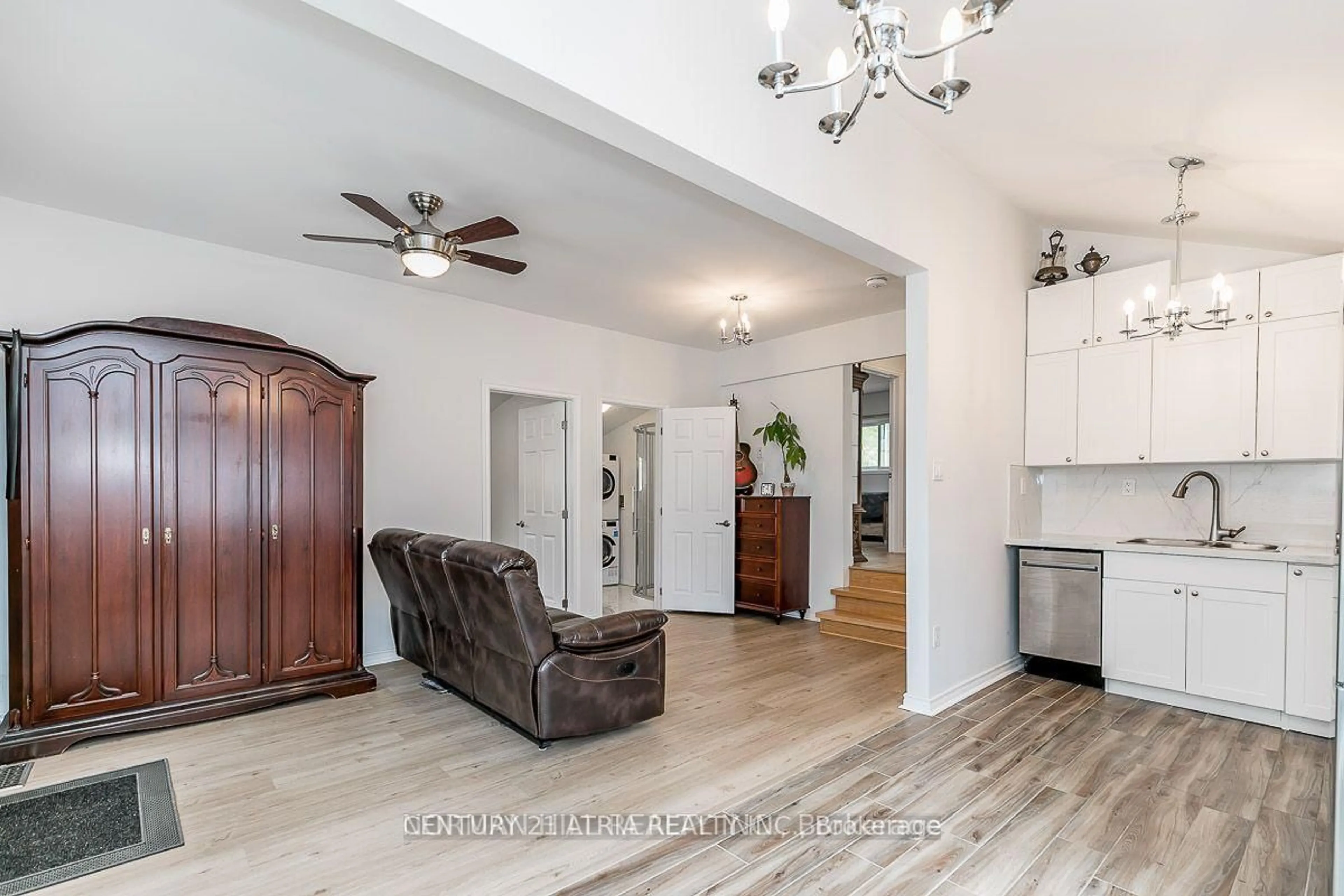 Living room with furniture, unknown for 1277 Temple Ave, Innisfil Ontario L0L 1C0