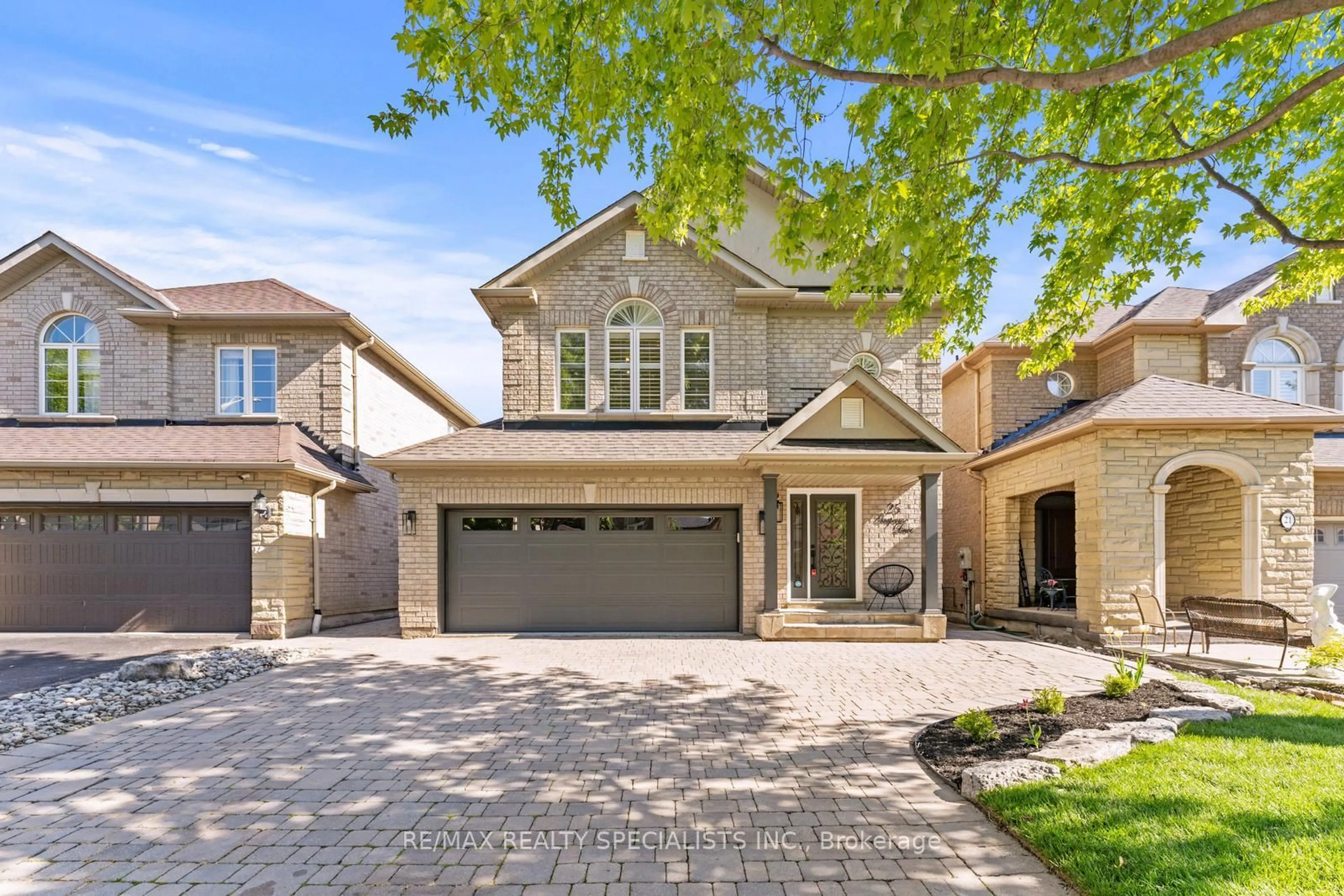 Home with brick exterior material, street for 25 Grapevine Dr, Vaughan Ontario L4H 2W3