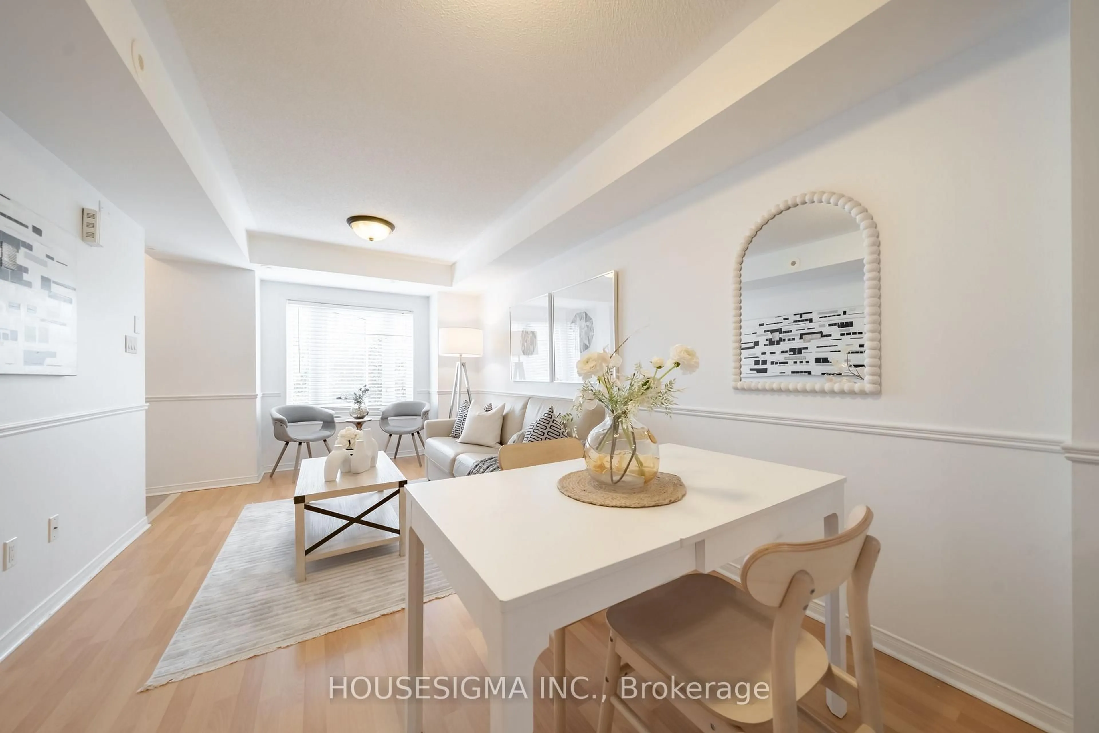 A pic of a room for 310 John St #317, Markham Ontario L3T 0A7