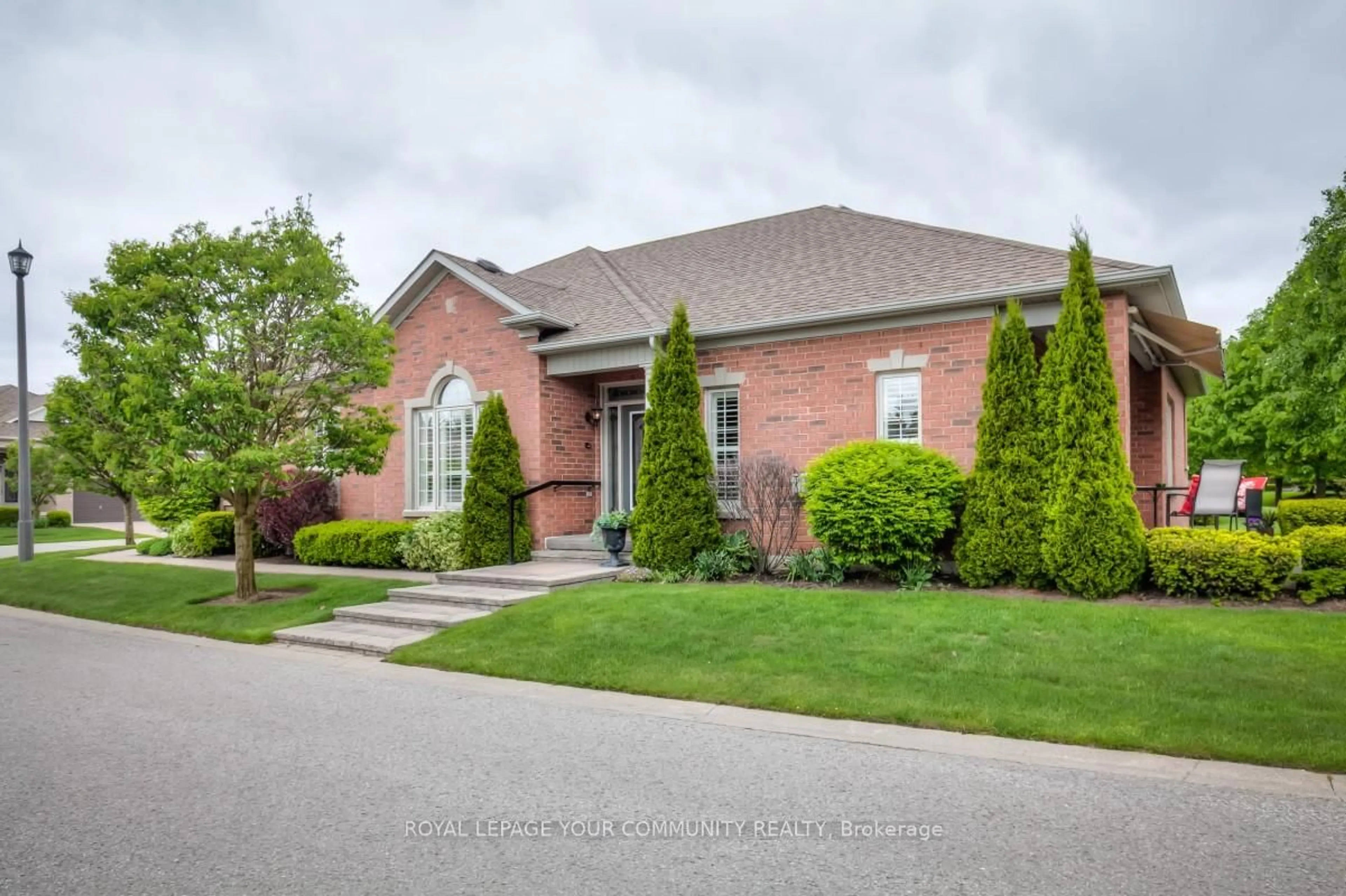Home with brick exterior material, street for 10 Morris Belt N/A, Whitchurch-Stouffville Ontario L4A 1R4