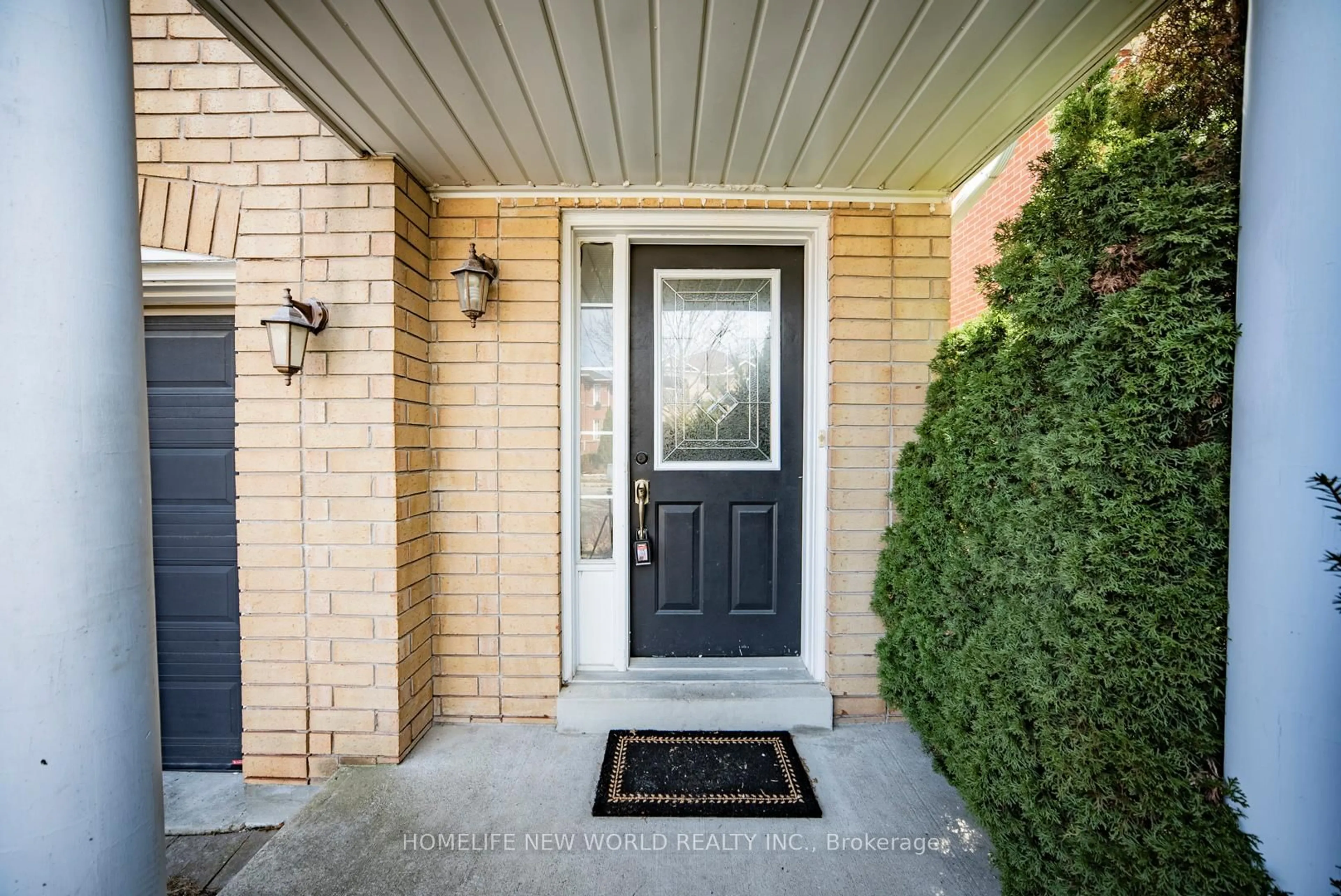 Indoor entryway for 67 Monteith Cres, Vaughan Ontario L6A 3M9