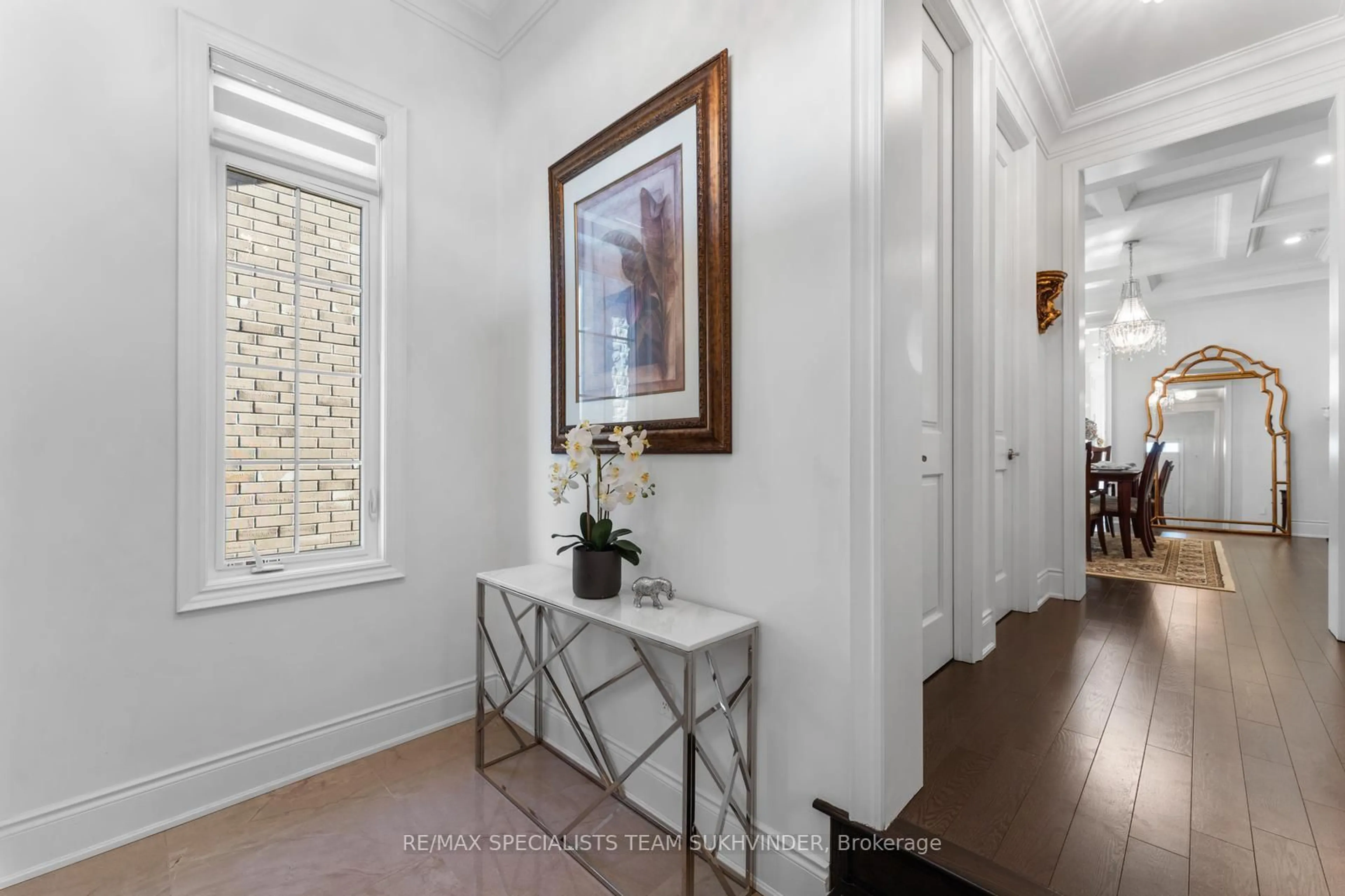 Indoor entryway for 36 Chandos Gate, Vaughan Ontario L4H 4K6