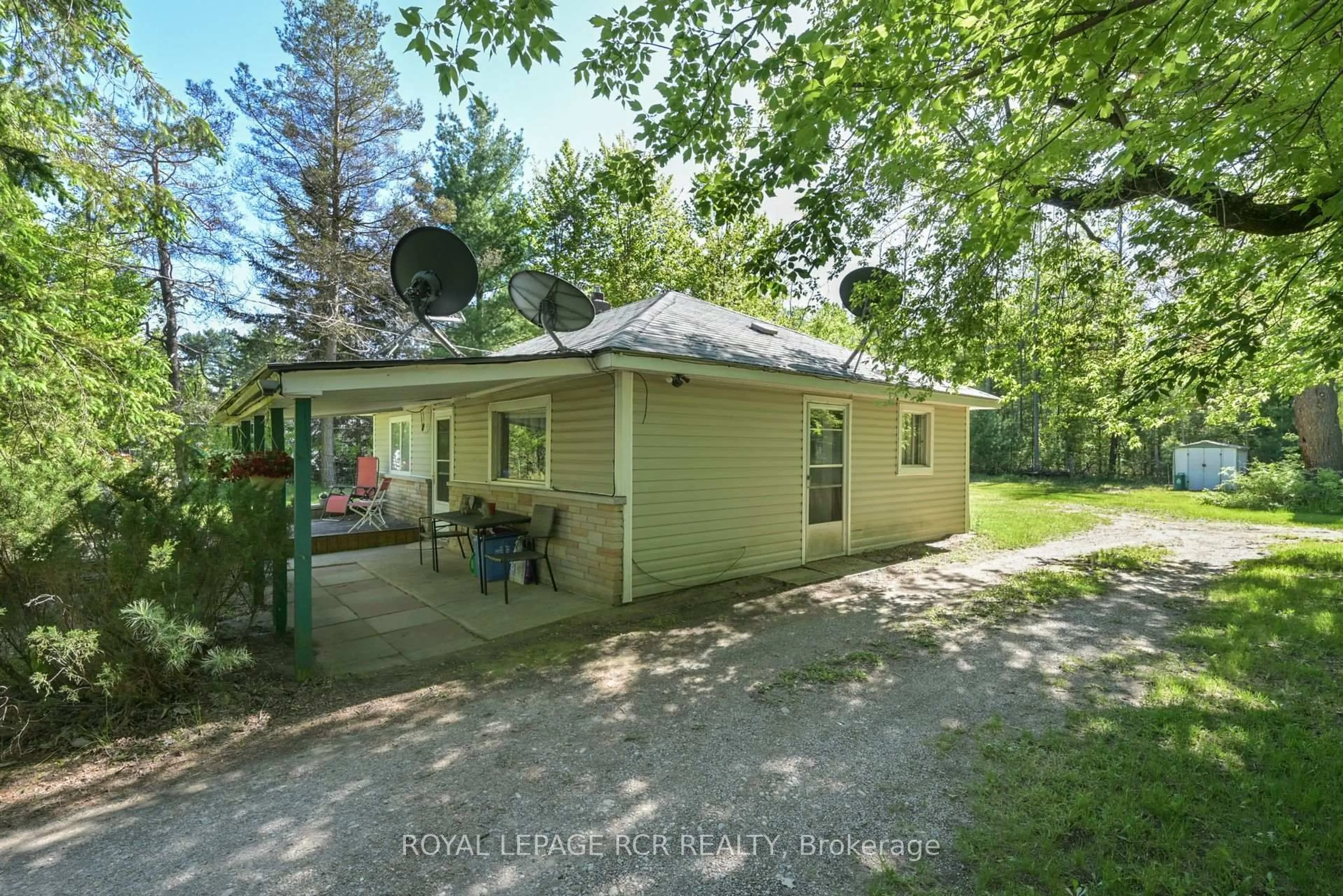 A pic from outside/outdoor area/front of a property/back of a property/a pic from drone, unknown for 7262 County Road 13, Adjala-Tosorontio Ontario L0M 1M0