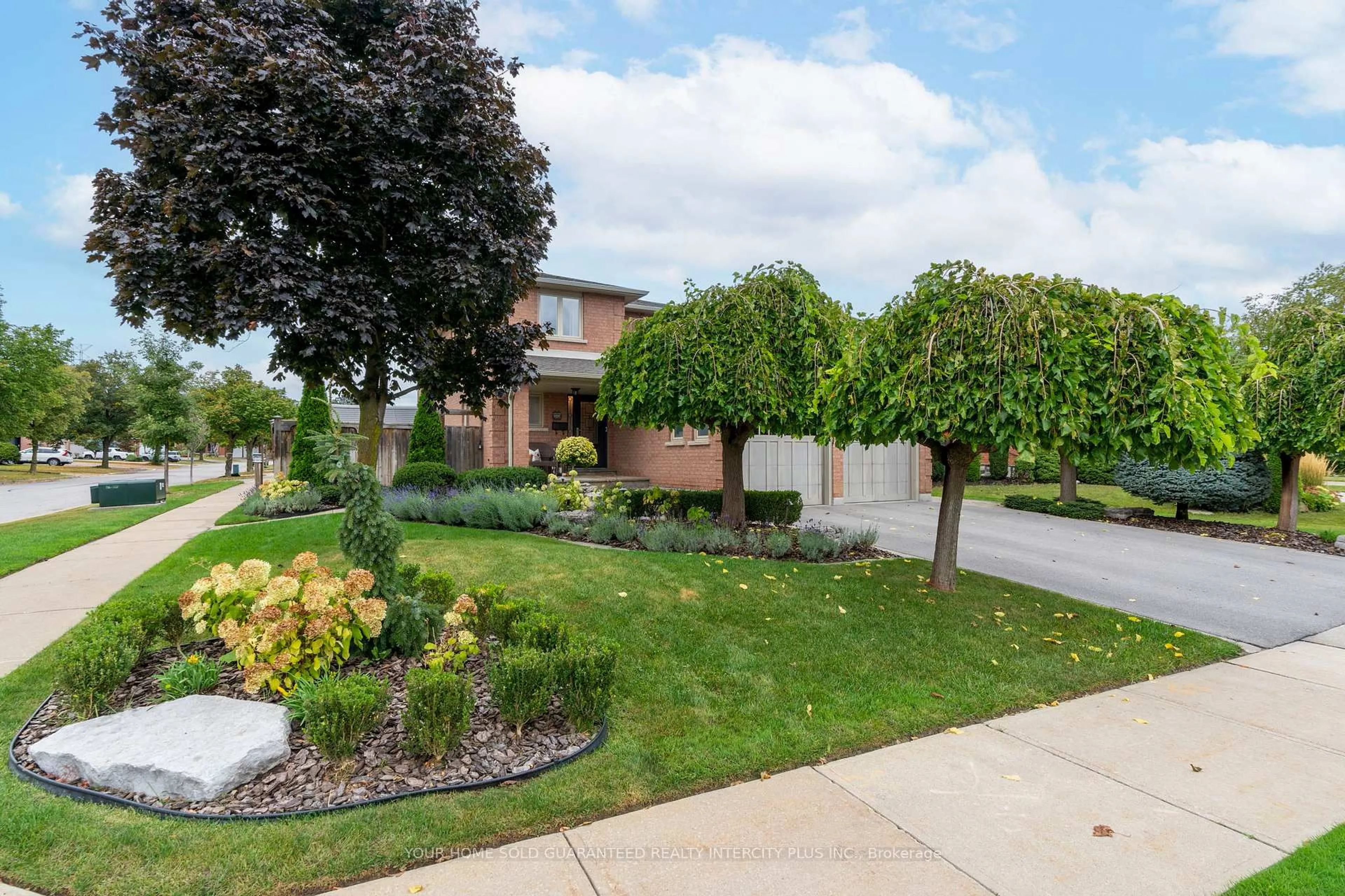 Home with brick exterior material, street for 86 Bellona St, Vaughan Ontario L4L 6R6