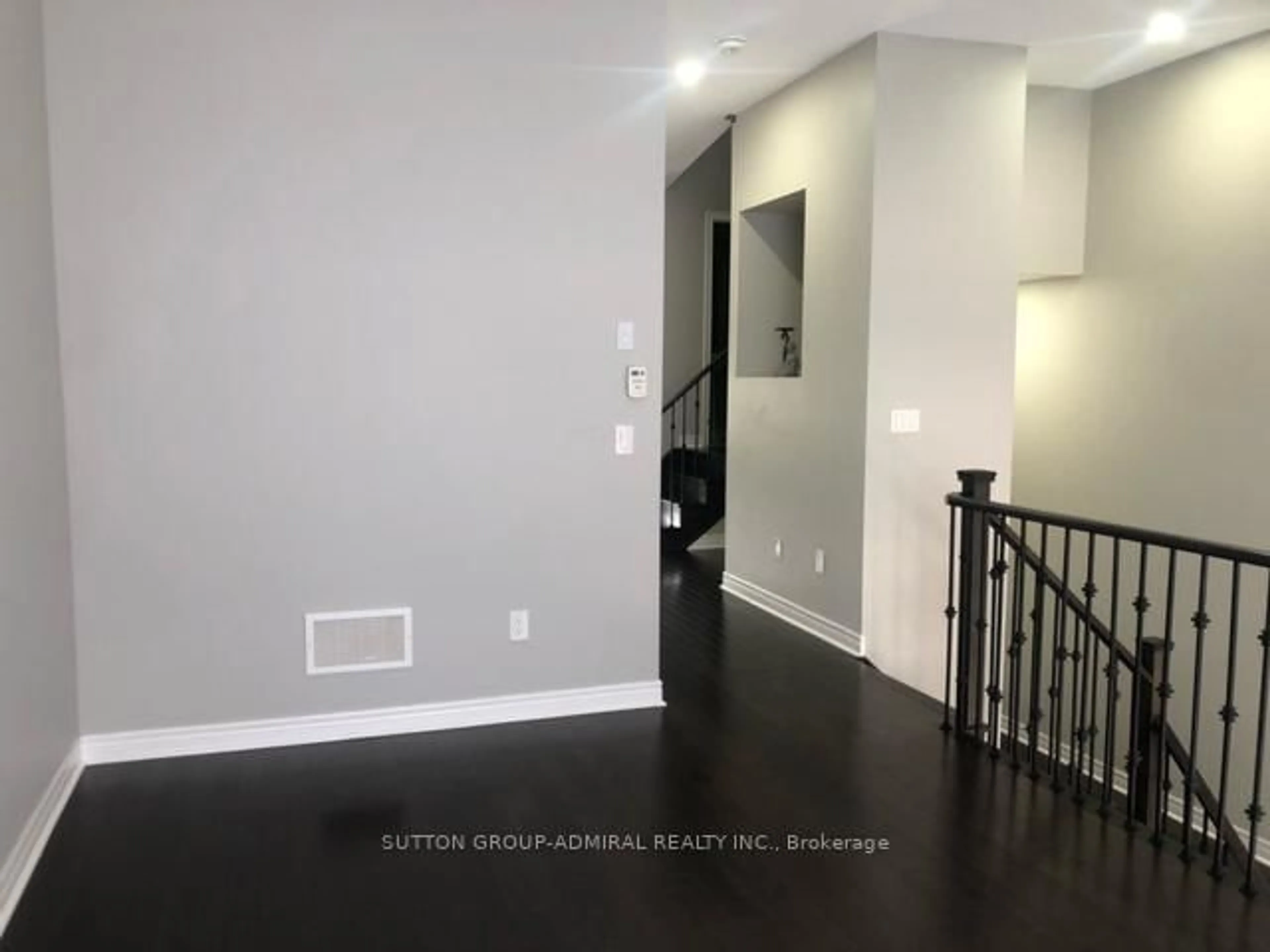 A pic of a room for 77 Laskin Dr, Vaughan Ontario L6A 4P6