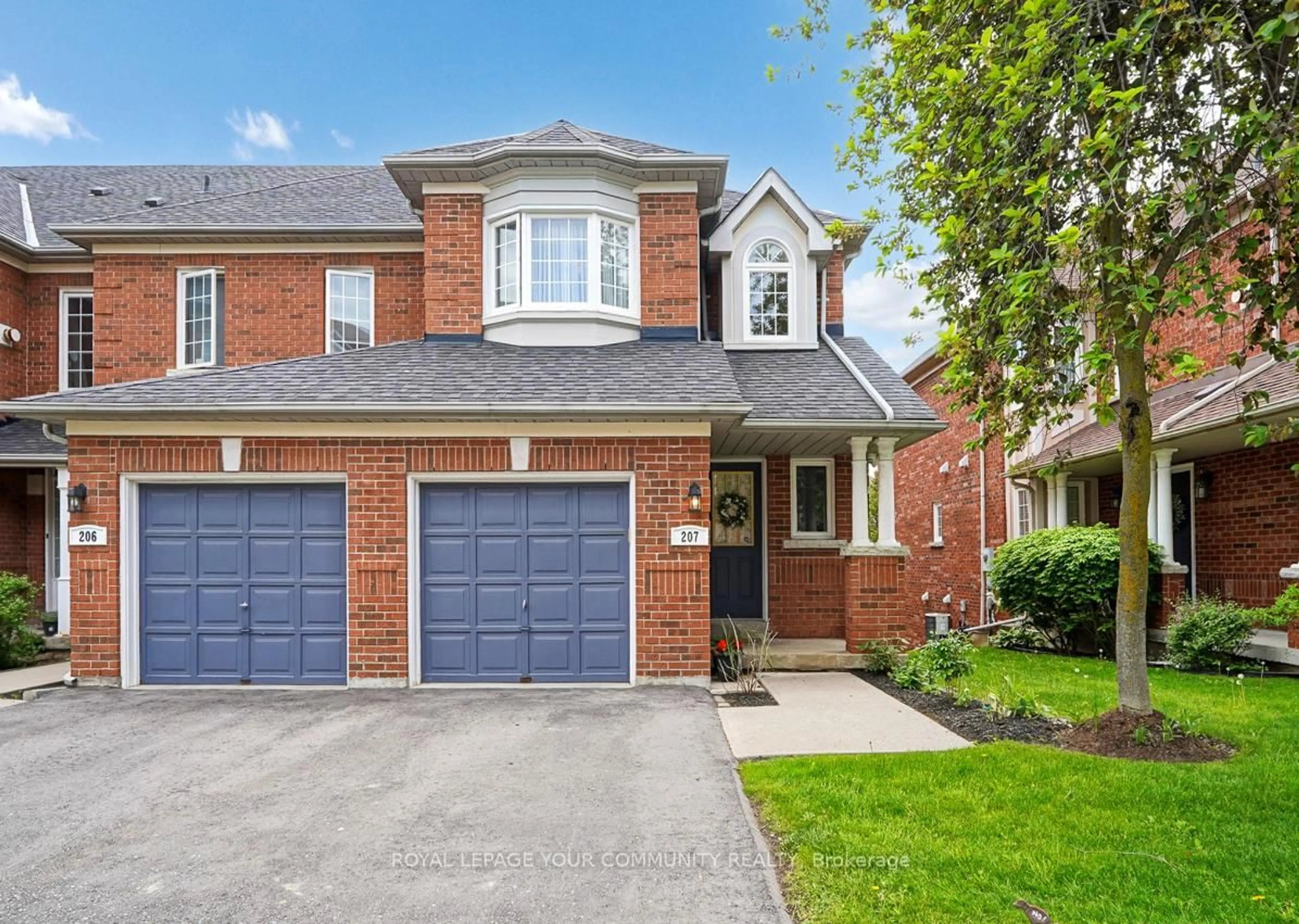 Home with brick exterior material, street for 190 Harding Blvd #207, Richmond Hill Ontario L4C 0J9