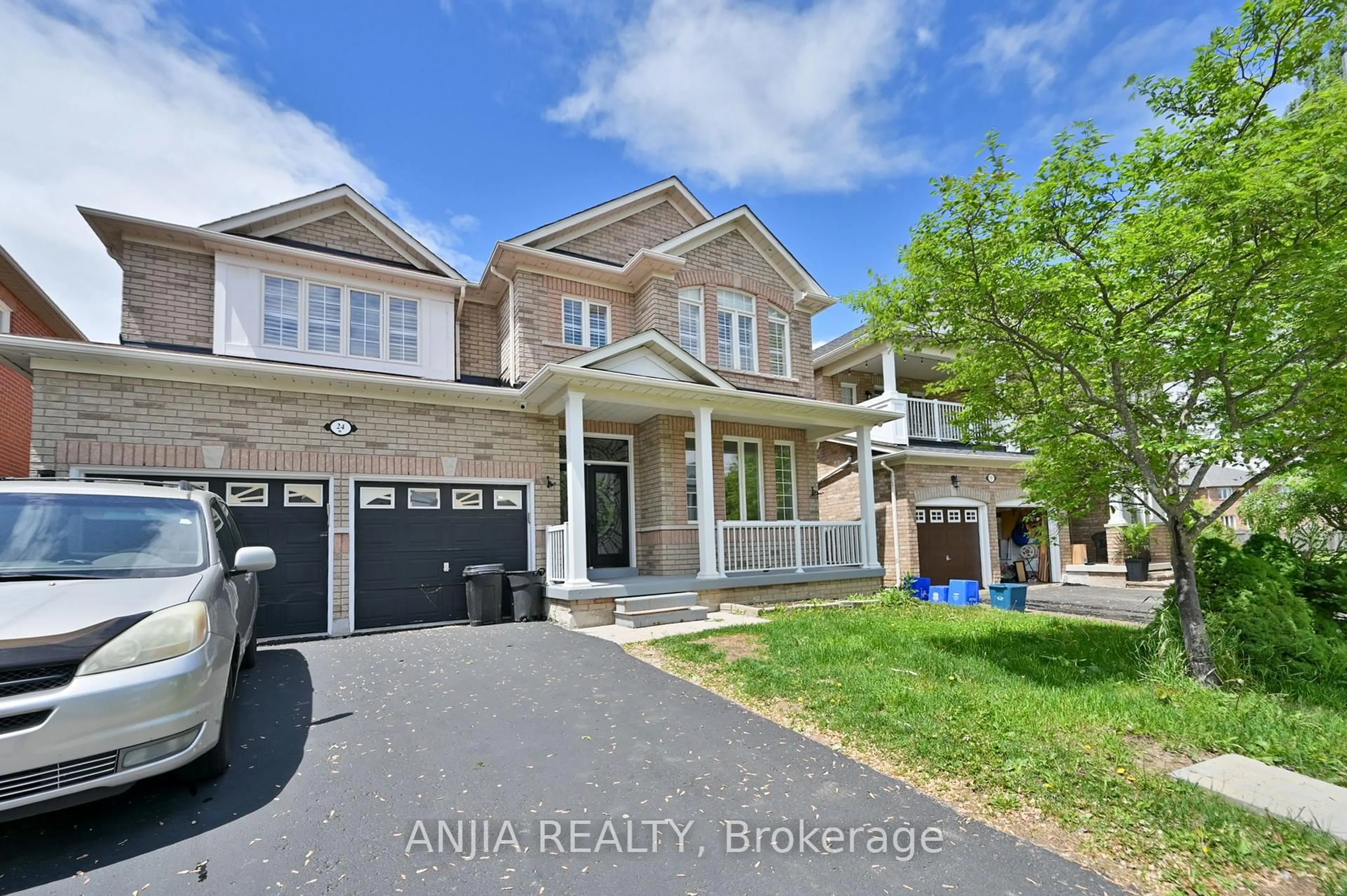 A pic from outside/outdoor area/front of a property/back of a property/a pic from drone, street for 24 Solace Rd, Markham Ontario L6E 0A3