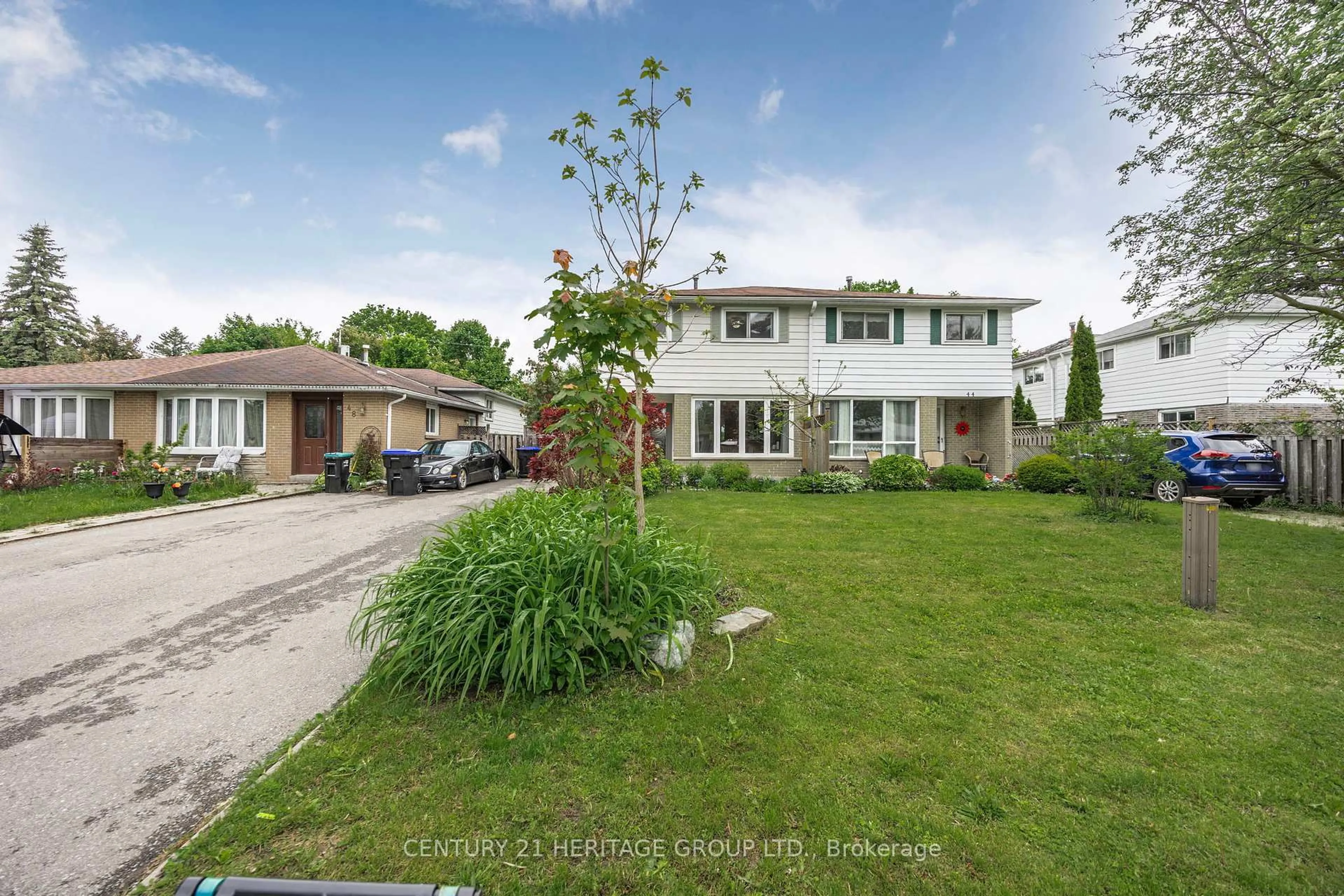 A pic from outside/outdoor area/front of a property/back of a property/a pic from drone, street for 46 Adeline Ave, New Tecumseth Ontario L0G 1W0