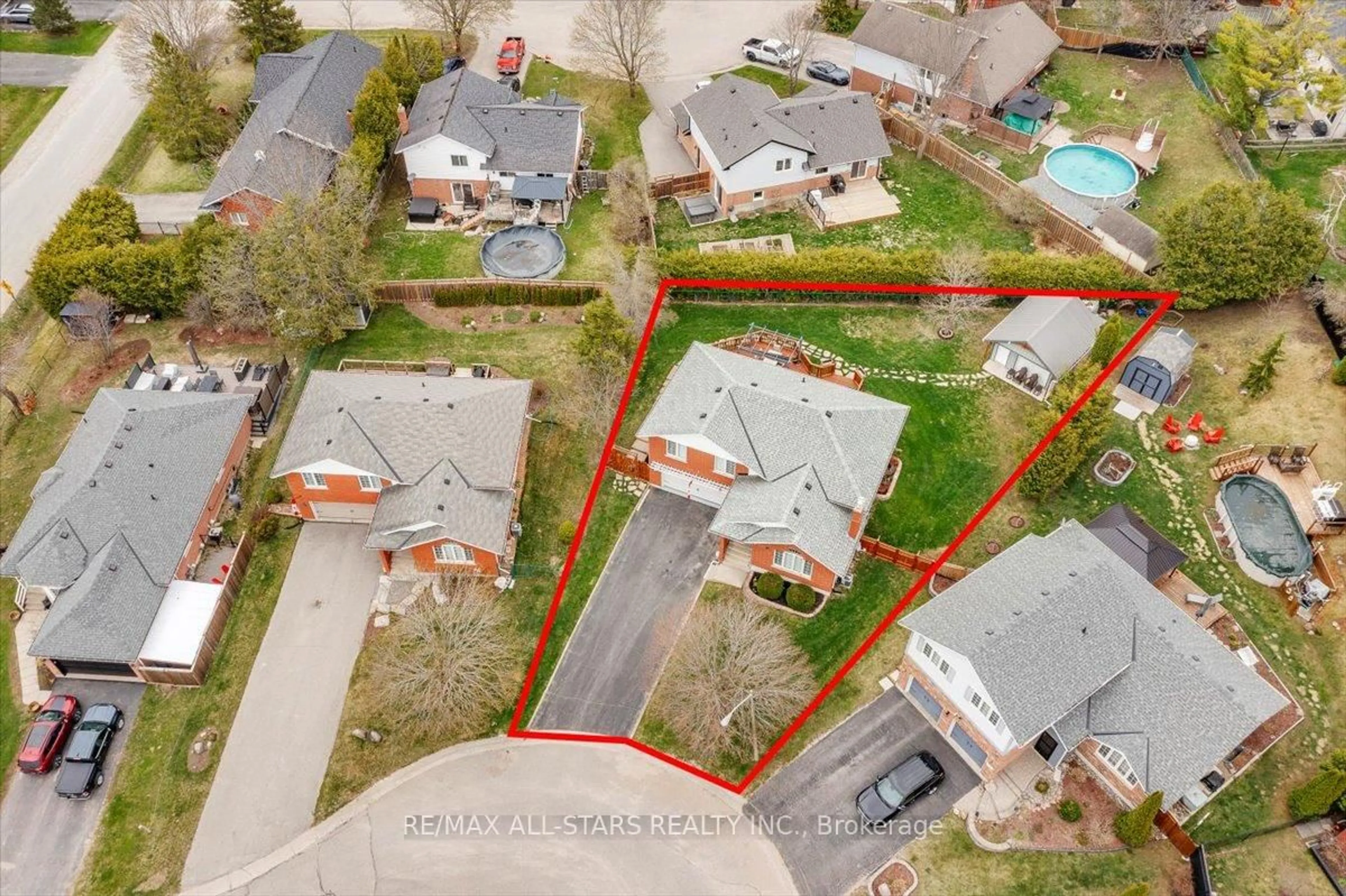 A pic from outside/outdoor area/front of a property/back of a property/a pic from drone, street for 12 David Cres, Brock Ontario L0E 1E0