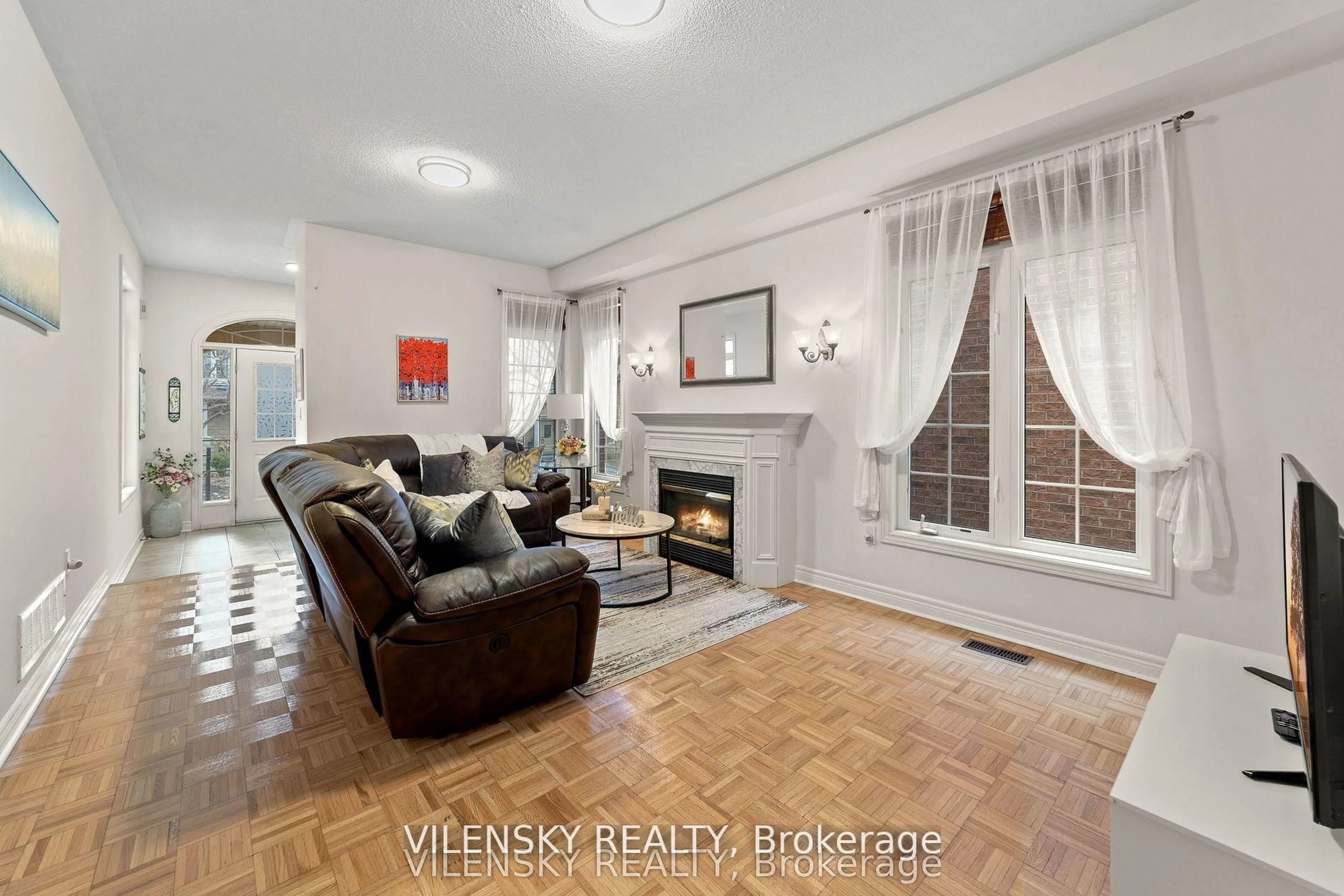 Living room with furniture, unknown for 37 Balsamwood Rd, Vaughan Ontario L4J 9E2