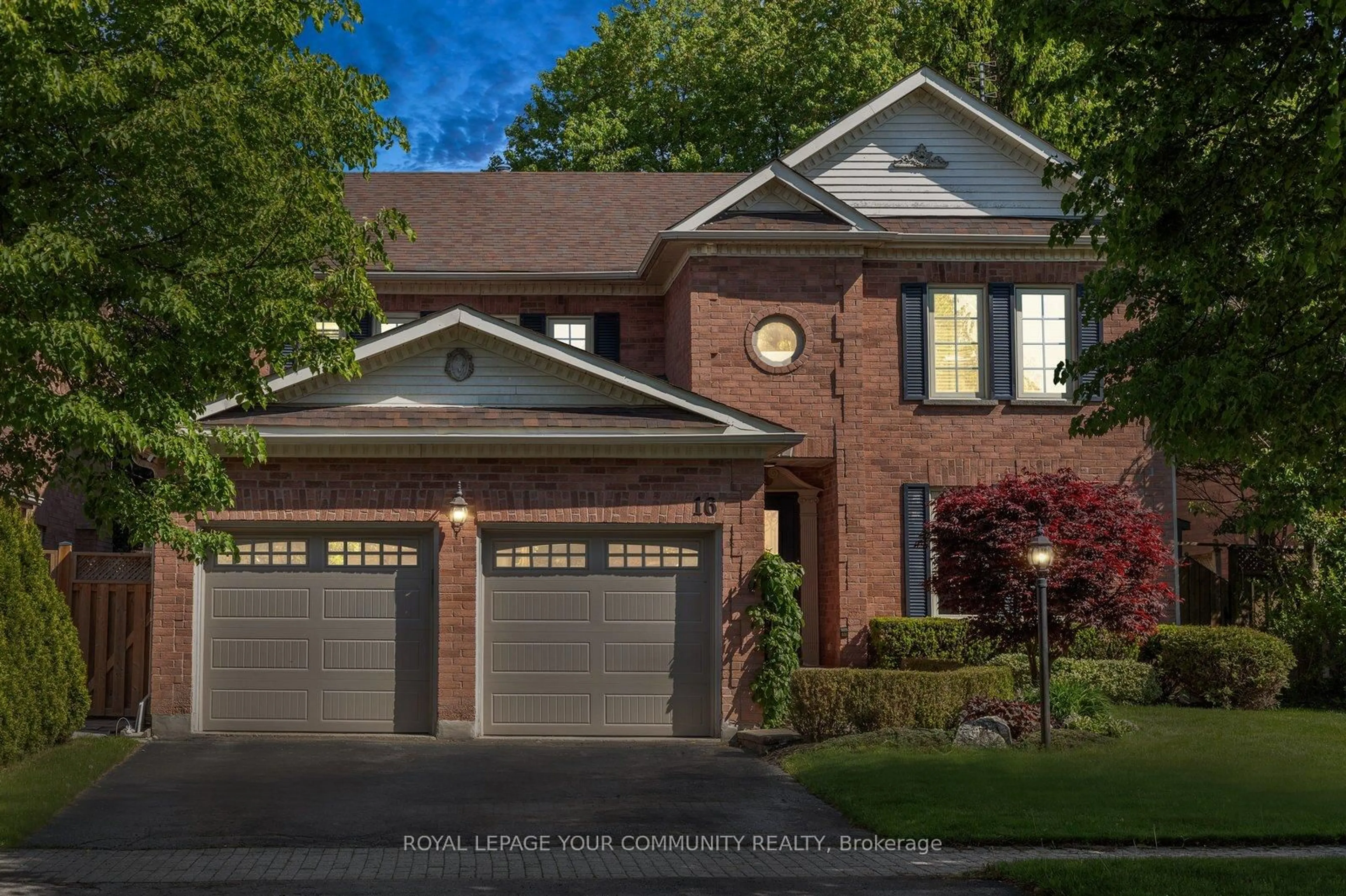Home with brick exterior material, street for 16 White Lodge Cres, Richmond Hill Ontario L4C 8Z7
