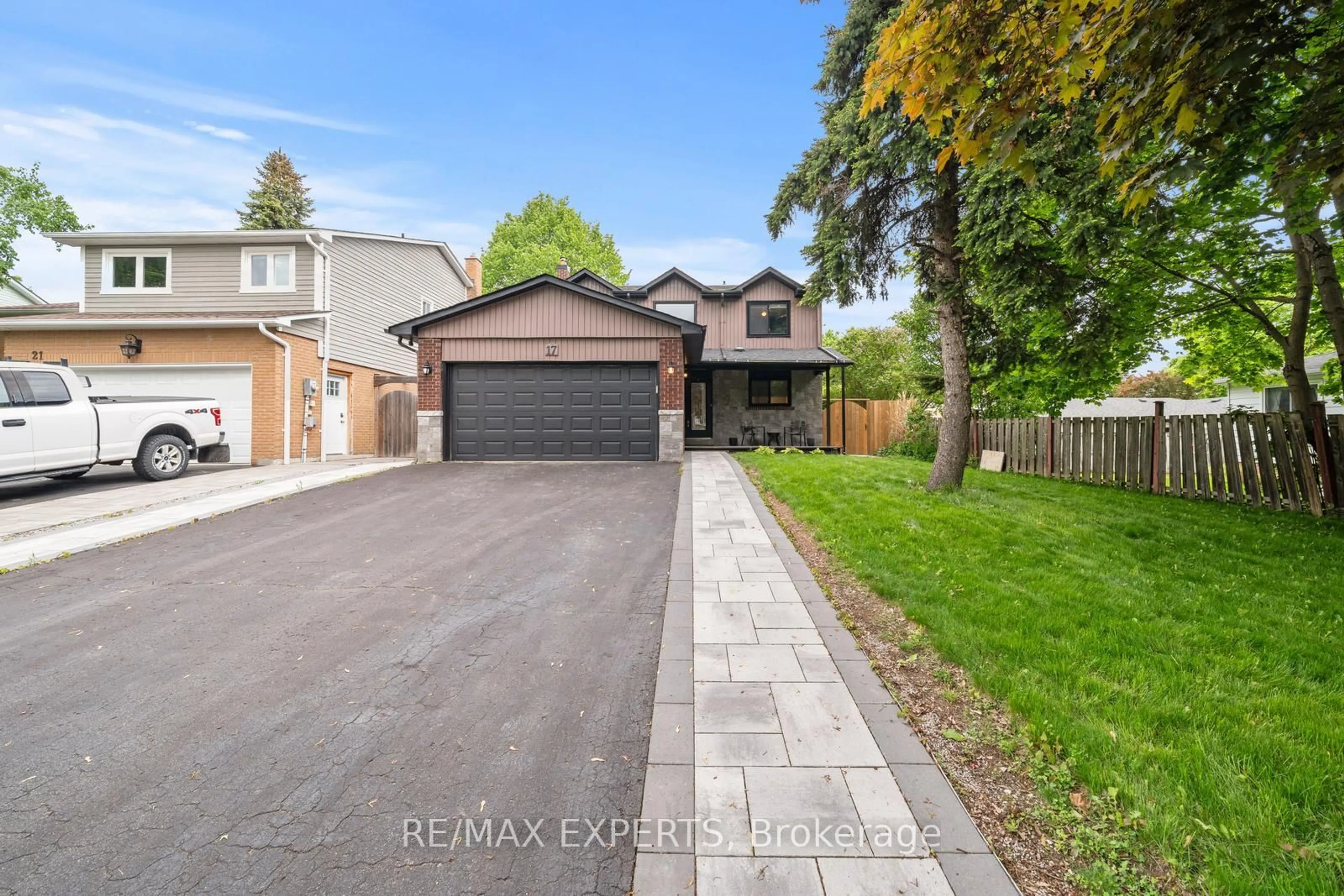 Unknown for 17 PATRICIAN Crt, Bradford West Gwillimbury Ontario L3Z 1B4