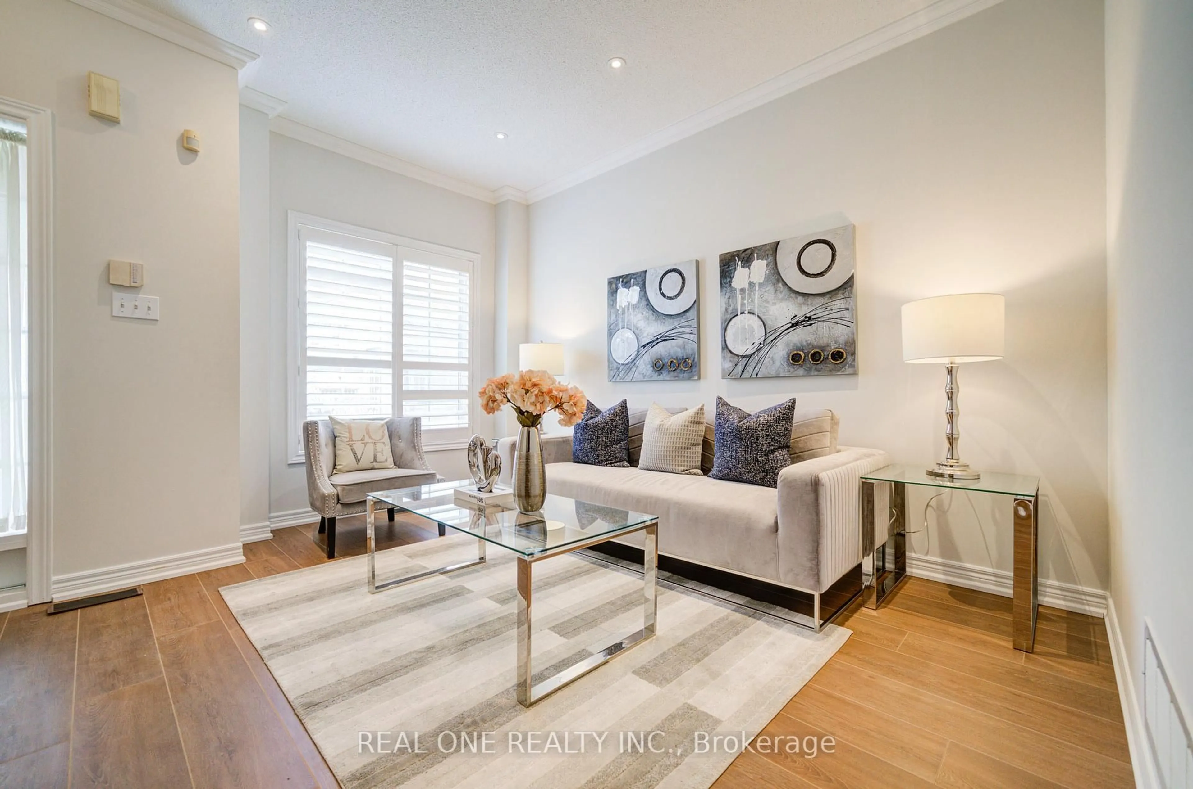 Living room with furniture, wood/laminate floor for 5 Berringer St, Richmond Hill Ontario L4B 4G4
