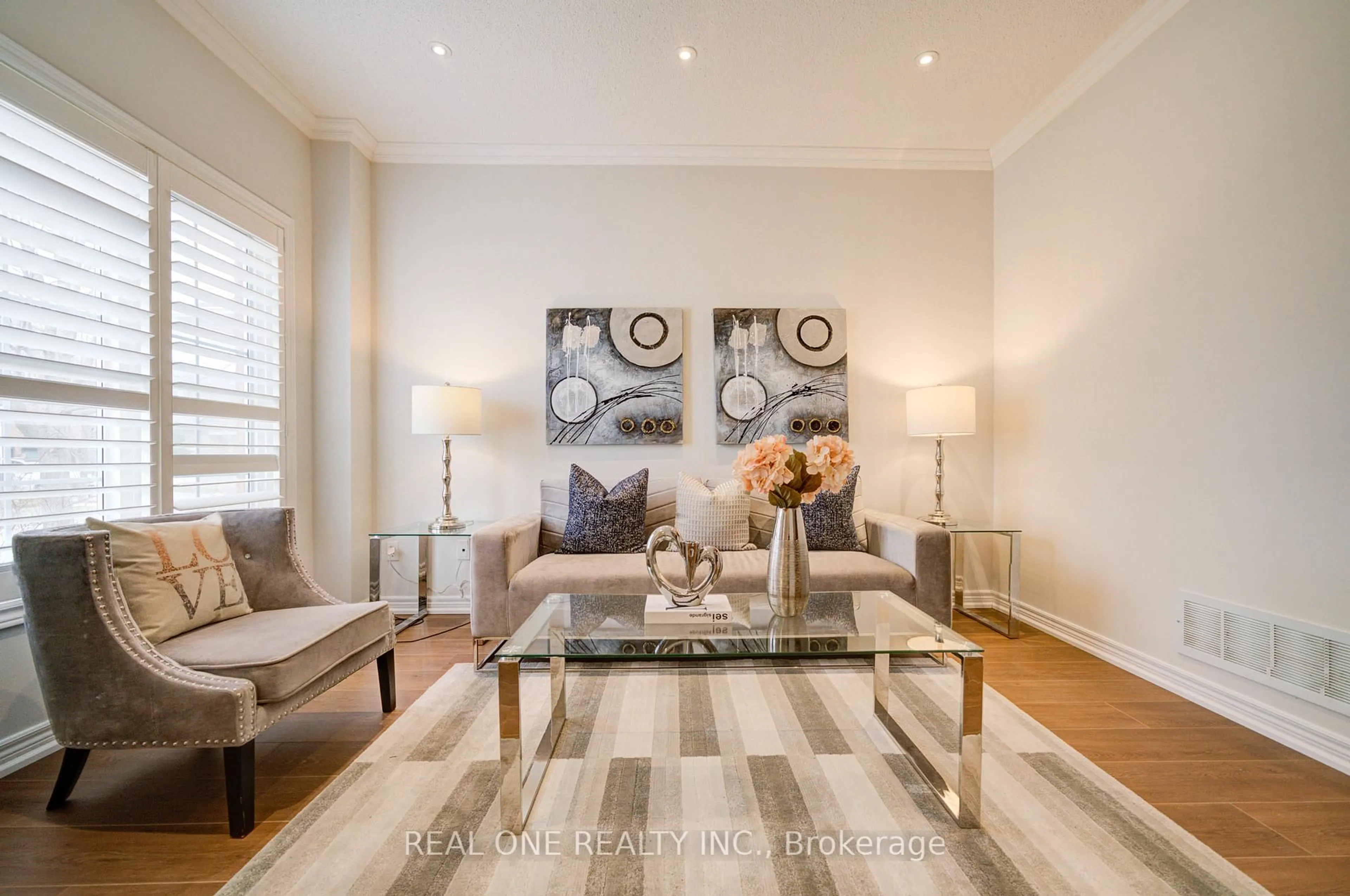 Living room with furniture, wood/laminate floor for 5 Berringer St, Richmond Hill Ontario L4B 4G4