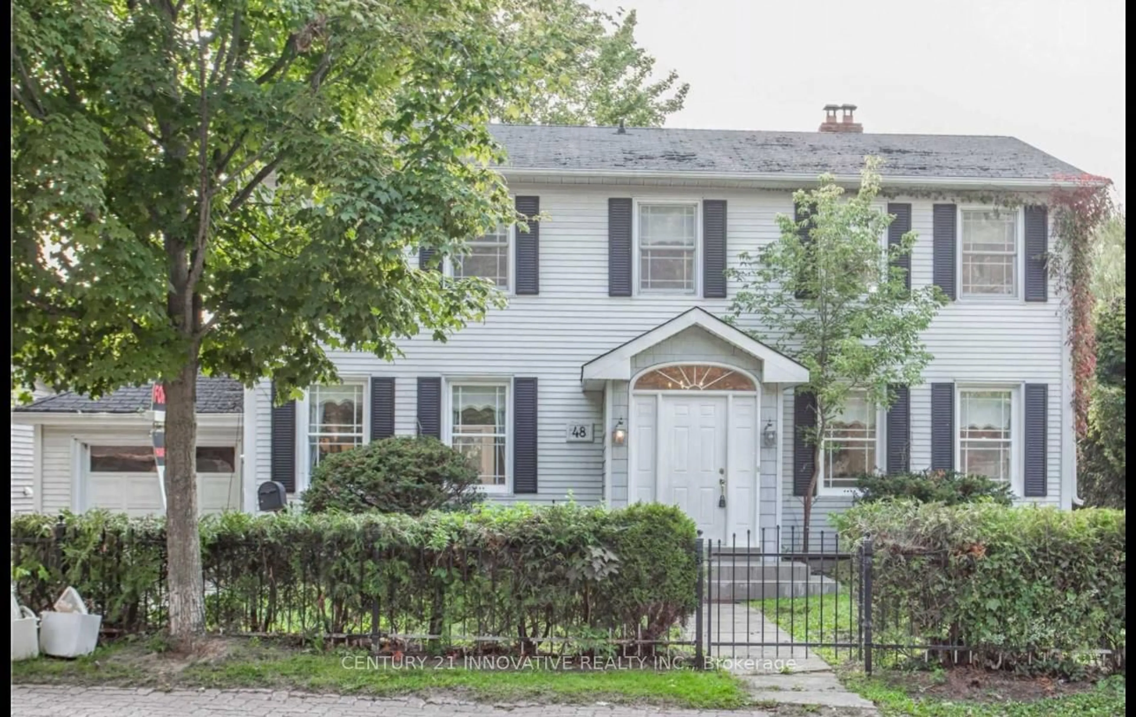 Home with vinyl exterior material, street for 48 Trench St, Richmond Hill Ontario L4C 3W5