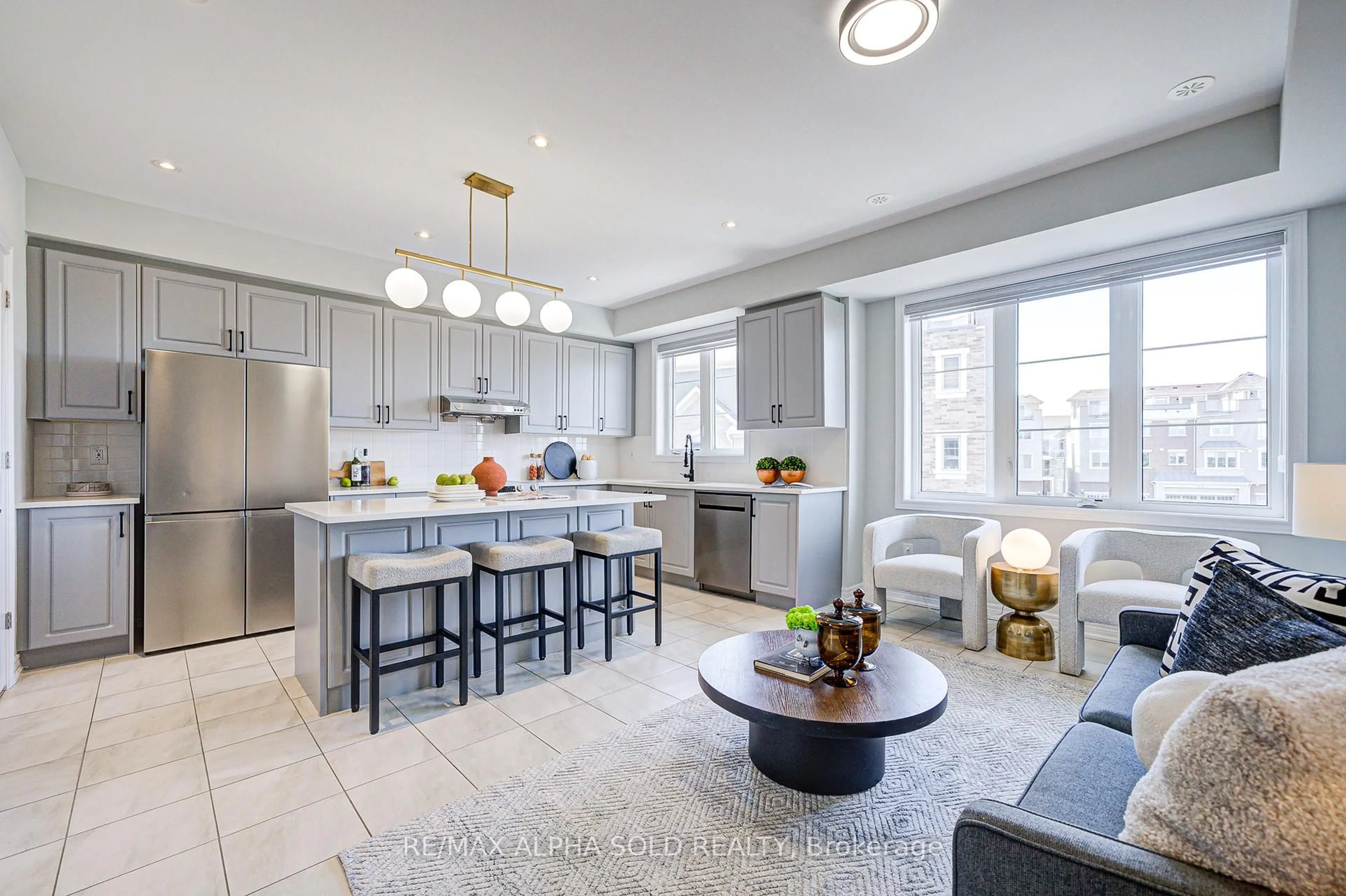 Open concept kitchen, ceramic/tile floor for 132 Cornell Centre Blvd, Markham Ontario L6B 1R3