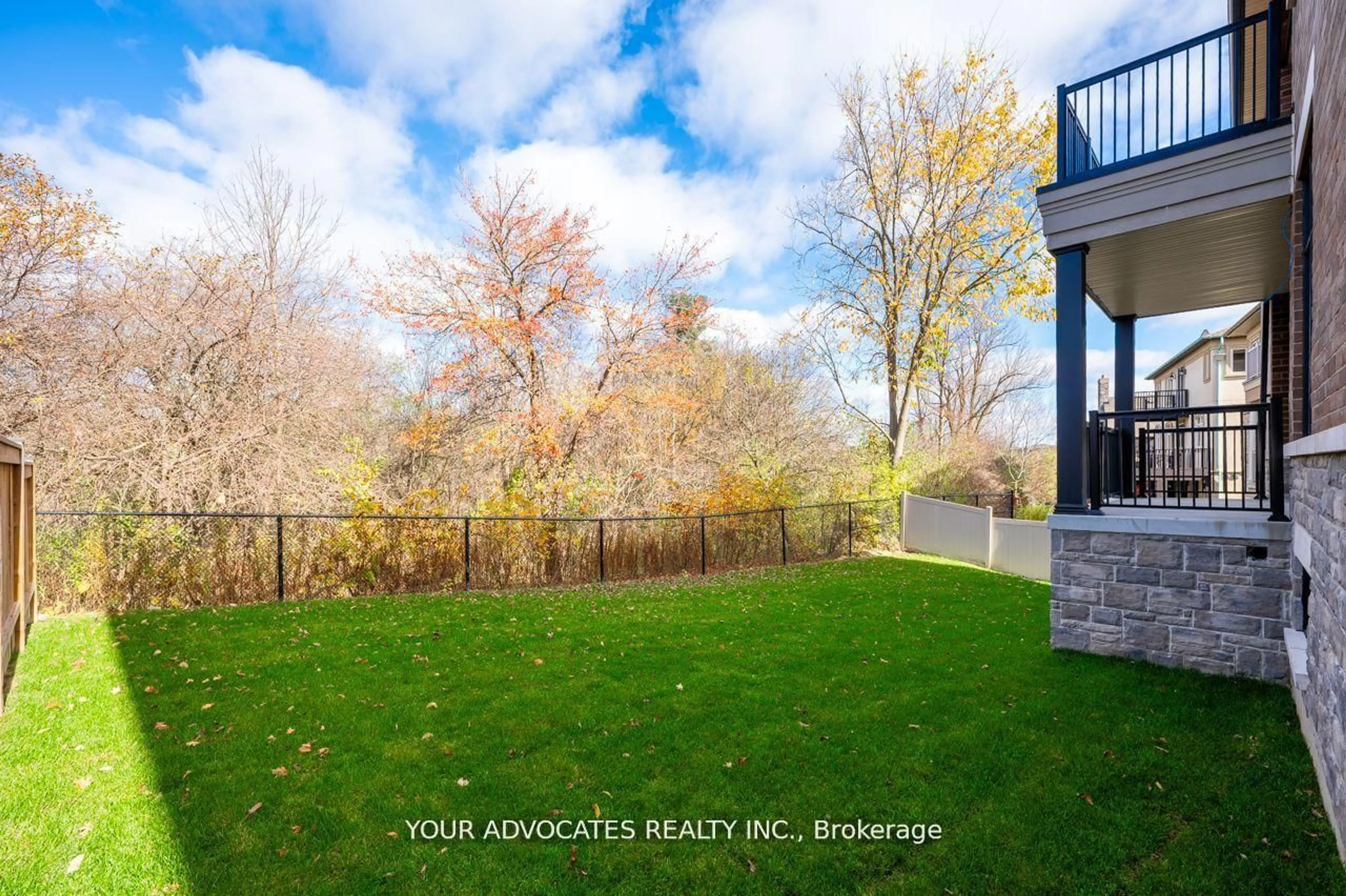 Patio, unknown for 84 Lady Jessica Dr, Vaughan Ontario L6A 4T9