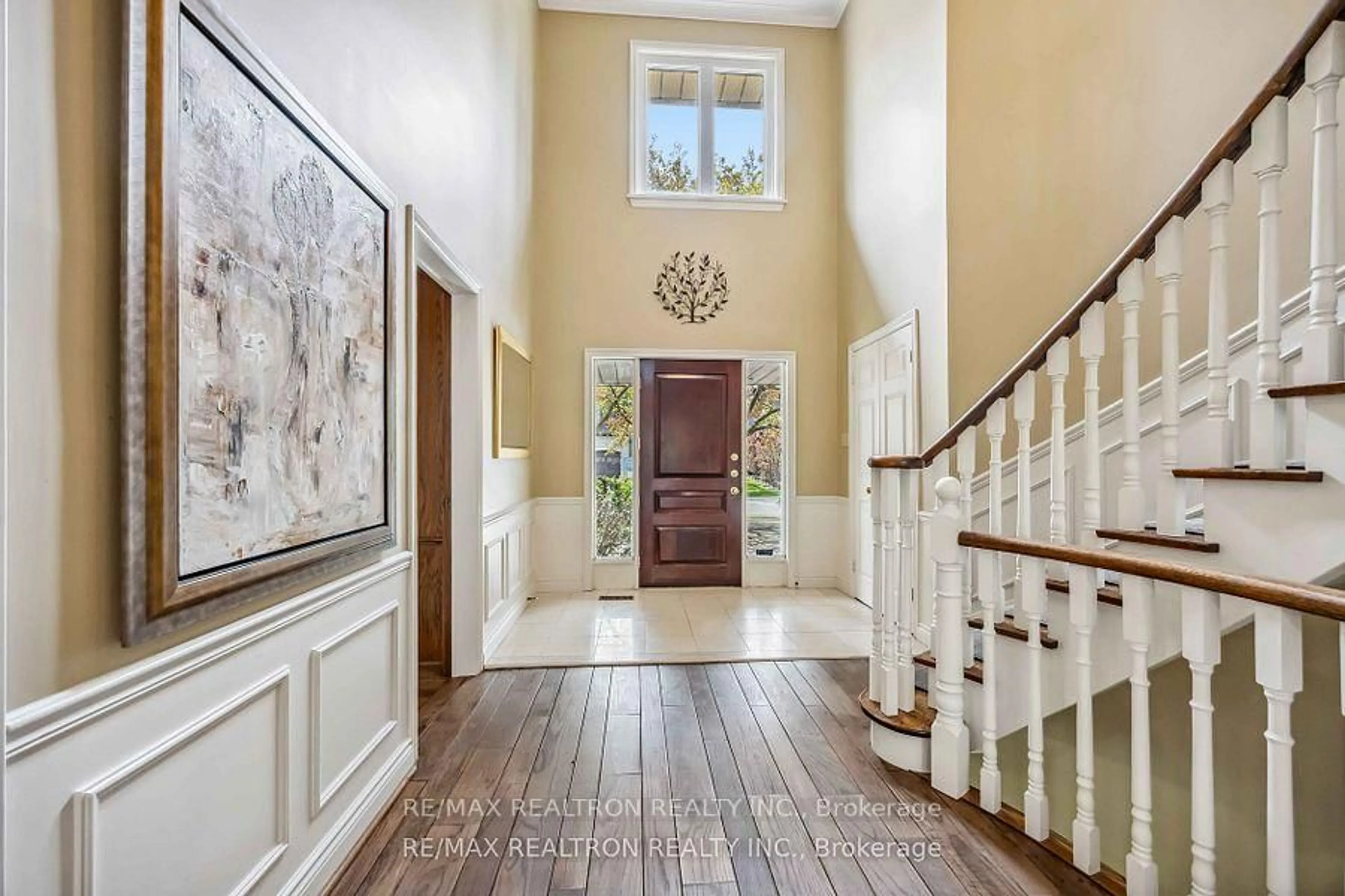 Indoor entryway for 16 Ida St, Markham Ontario L3T 1X5