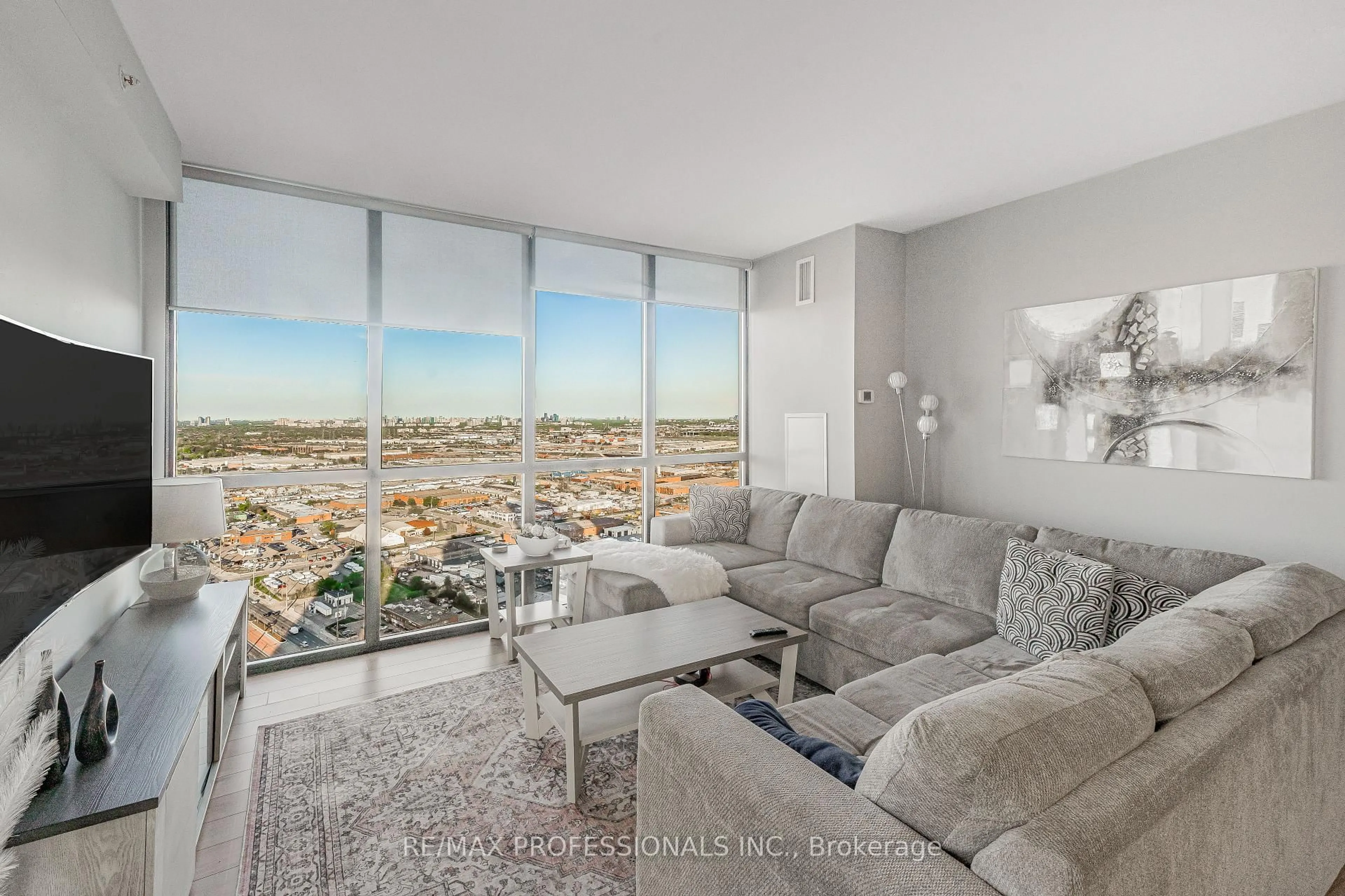 Living room with furniture, unknown for 2900 Highway 7 Rd ##3407, Vaughan Ontario L4K 0G3