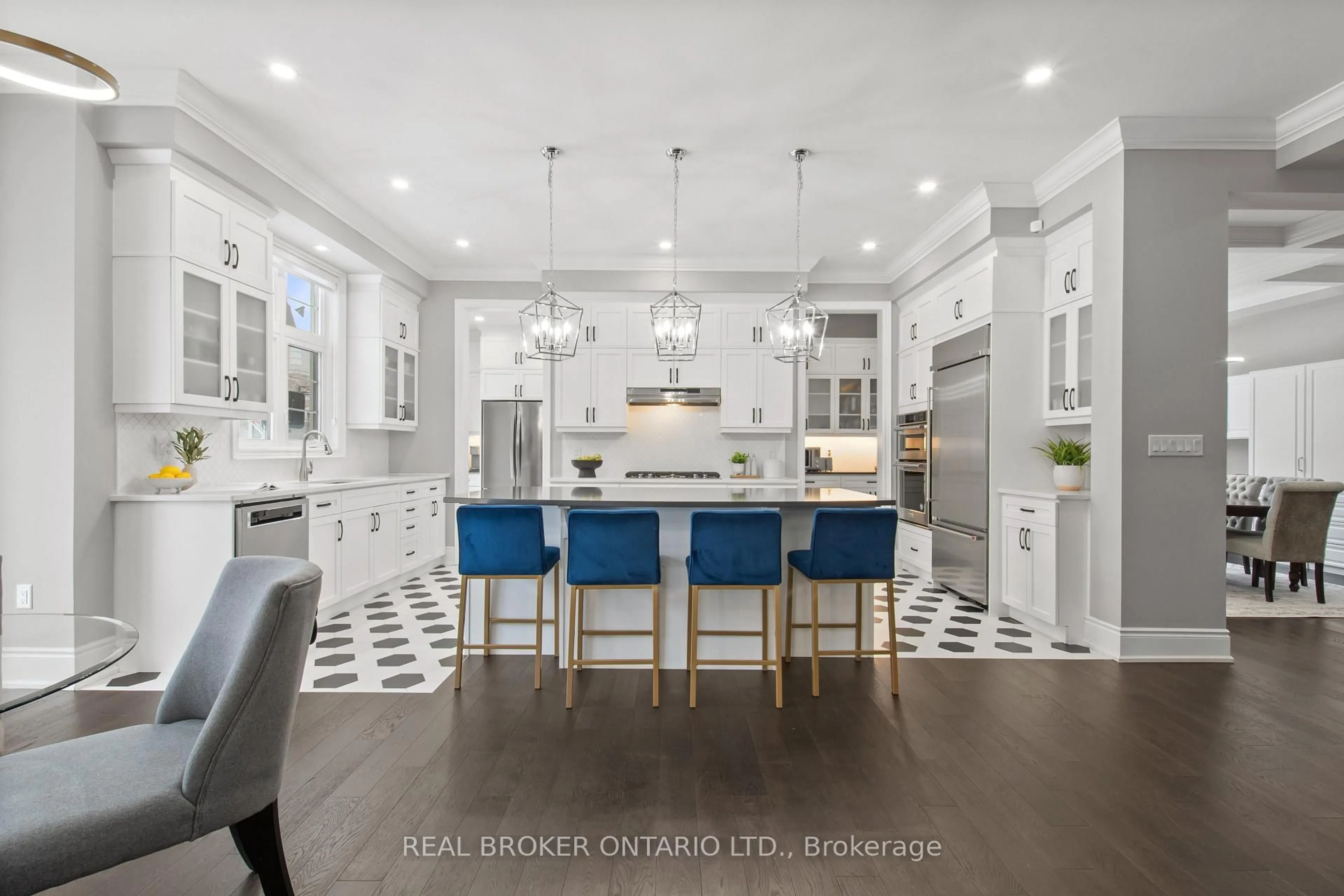 Open concept kitchen, ceramic/tile floor for 30 Luang St, Vaughan Ontario L4N 4W5