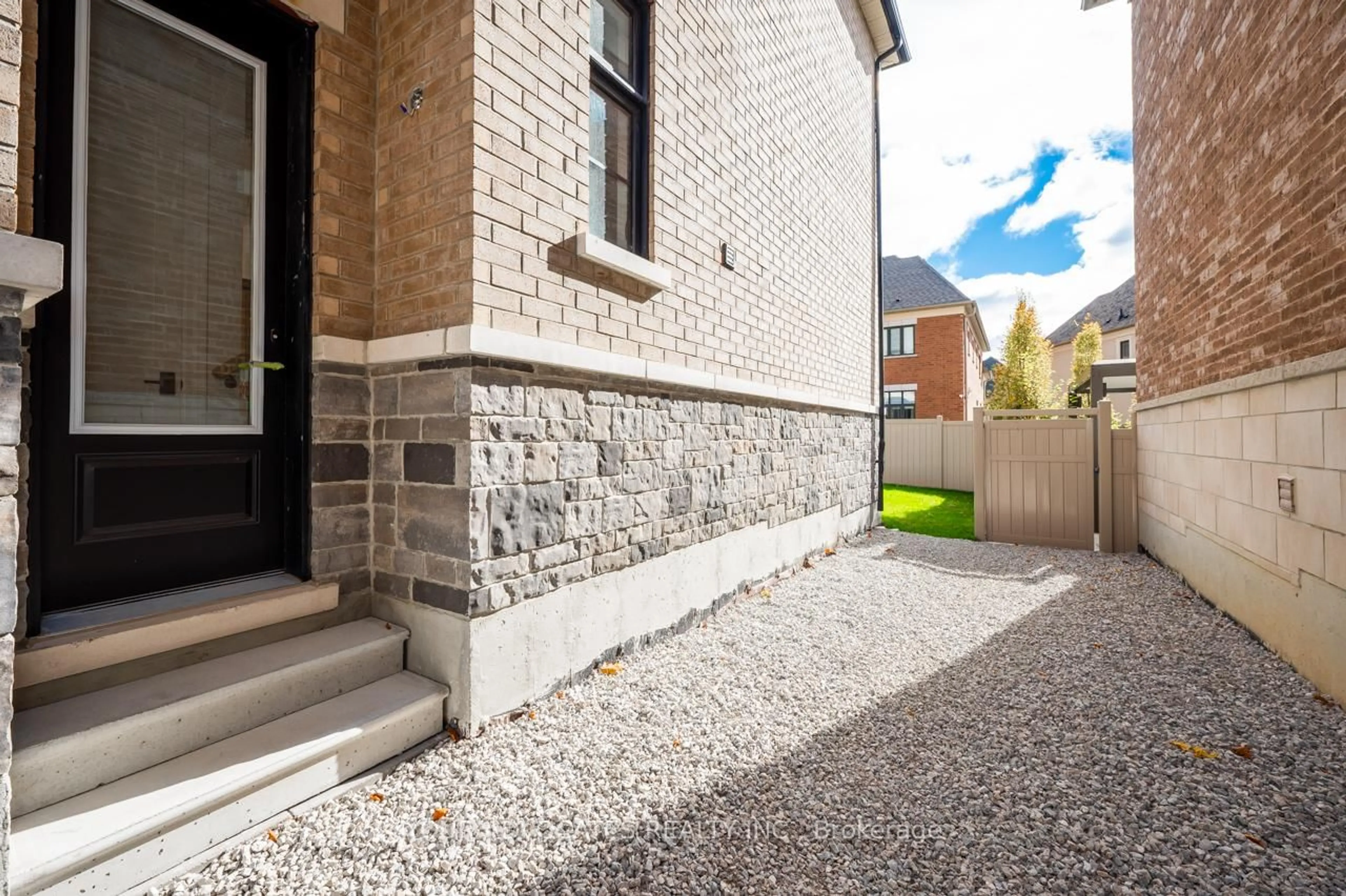 Home with brick exterior material, street for 19 Little Celeste Crt, Vaughan Ontario L6A 4Z7