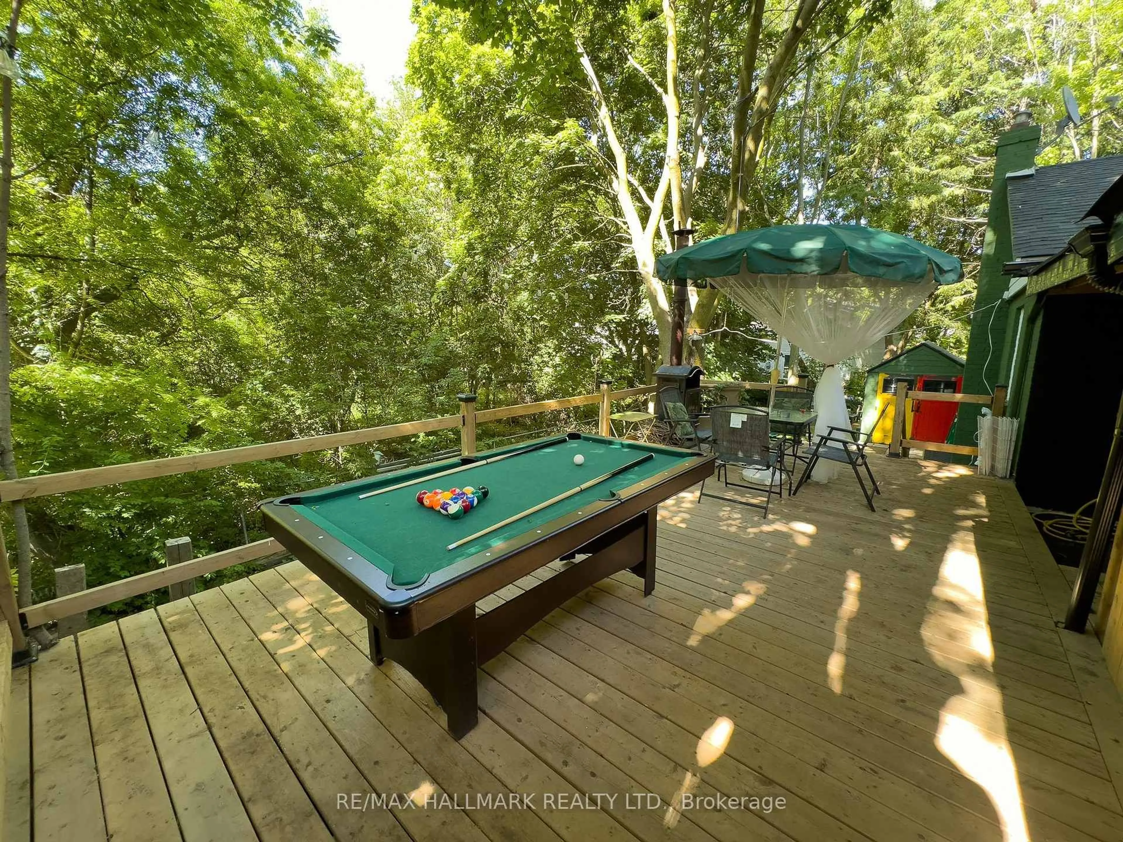 Patio, forest/trees view for 757 Srigley St, Newmarket Ontario L3Y 1X6