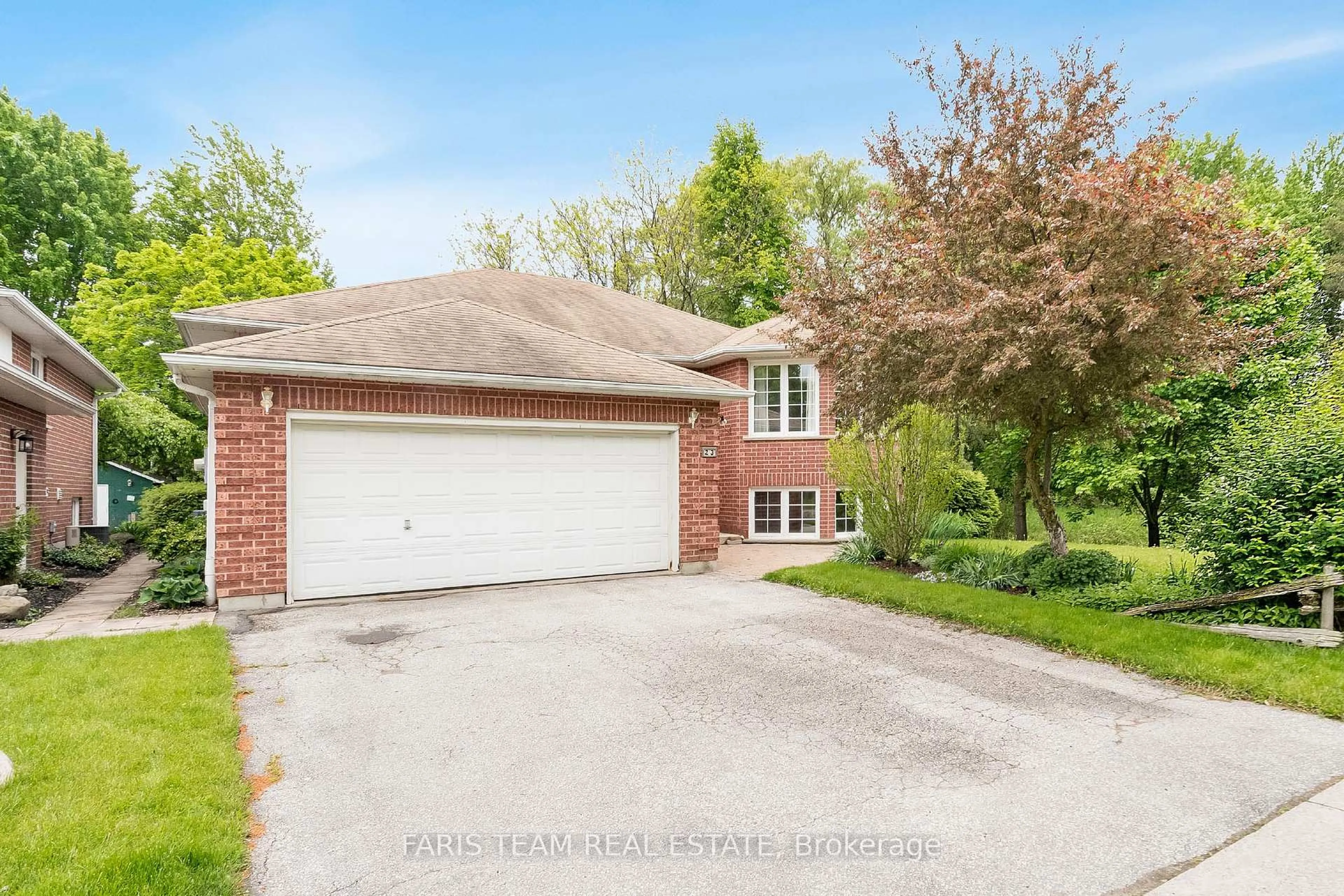 Unknown for 23 English Dr, New Tecumseth Ontario L0G 1A0