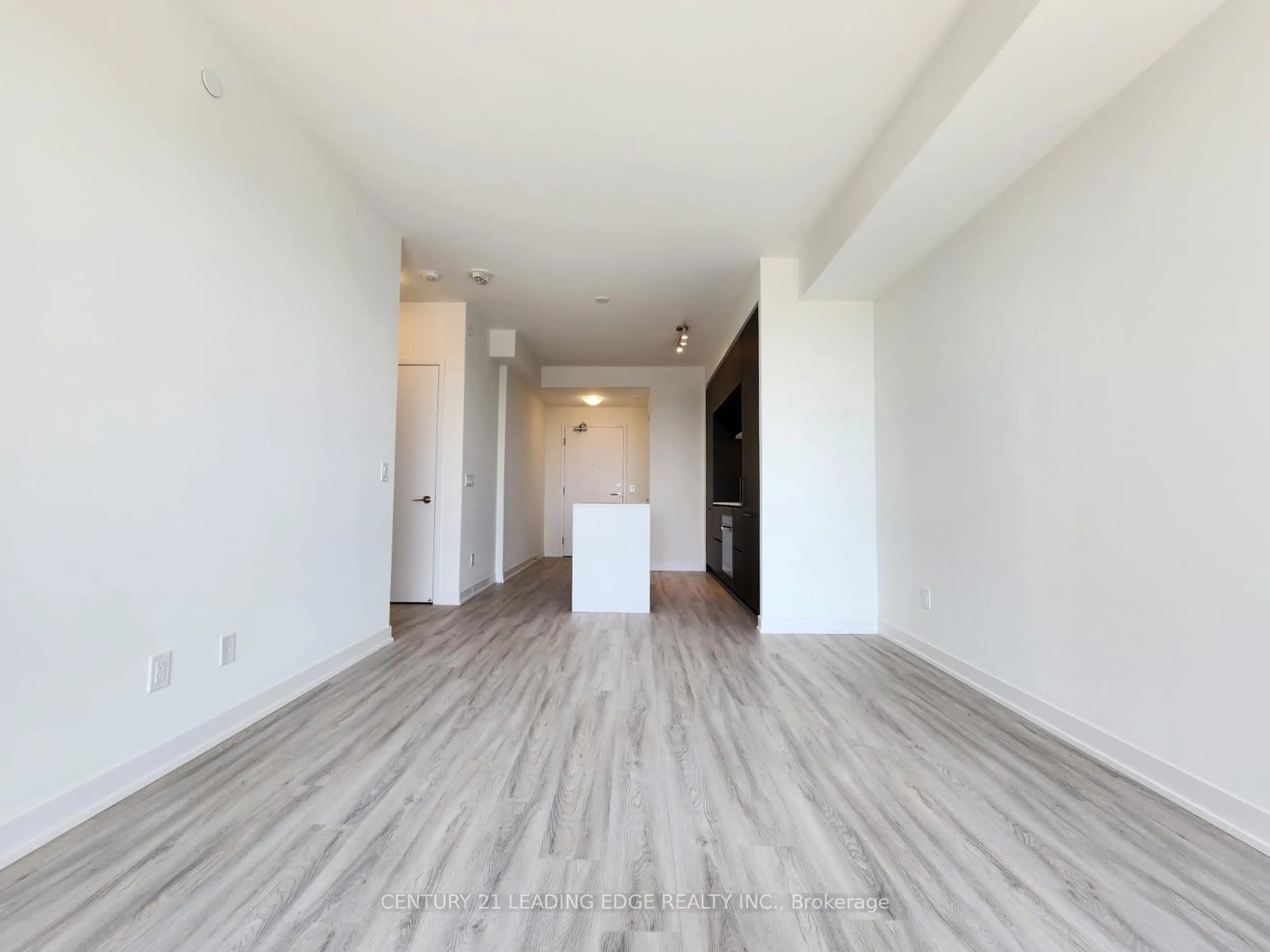 A pic of a room for 6 David Eyer Rd #618, Richmond Hill Ontario L4S 0N5