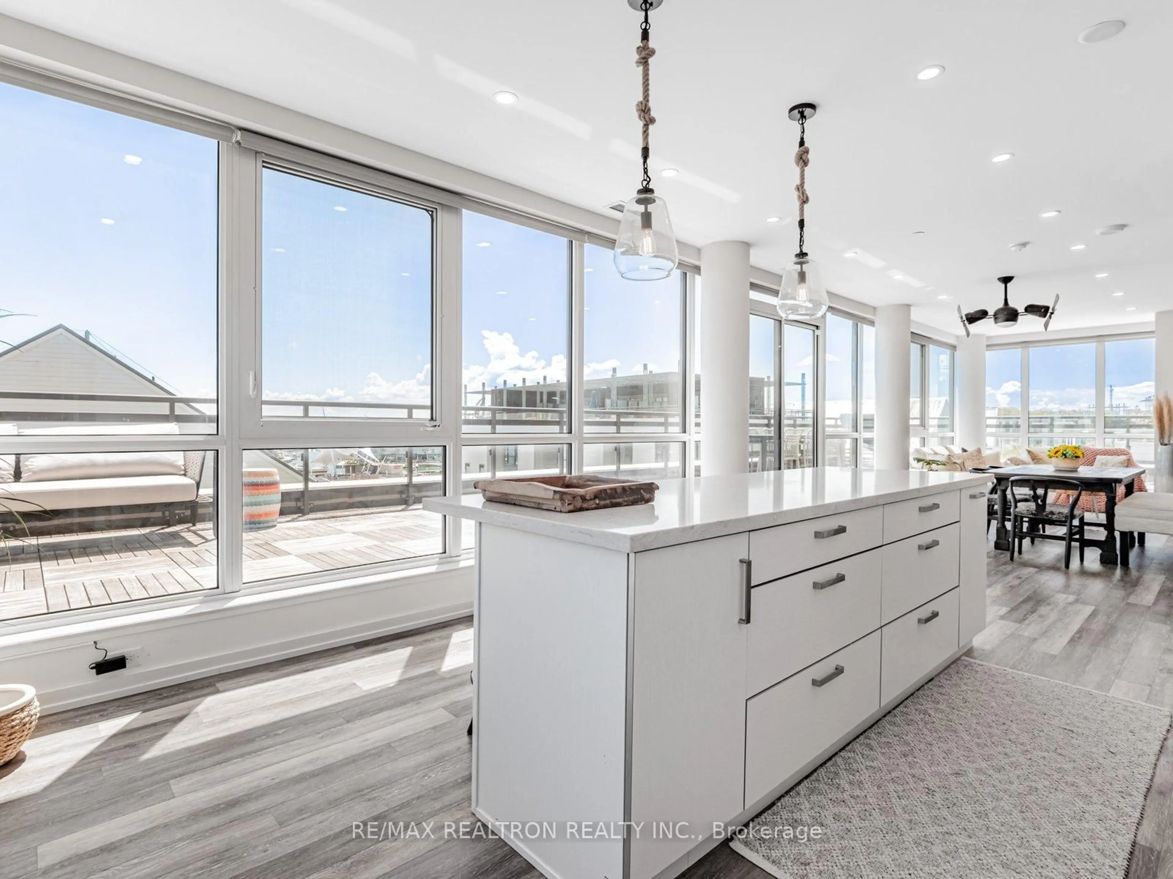 Open concept kitchen, ceramic/tile floor for 241 Sea Ray Ave #A407, Innisfil Ontario L9S 0J9