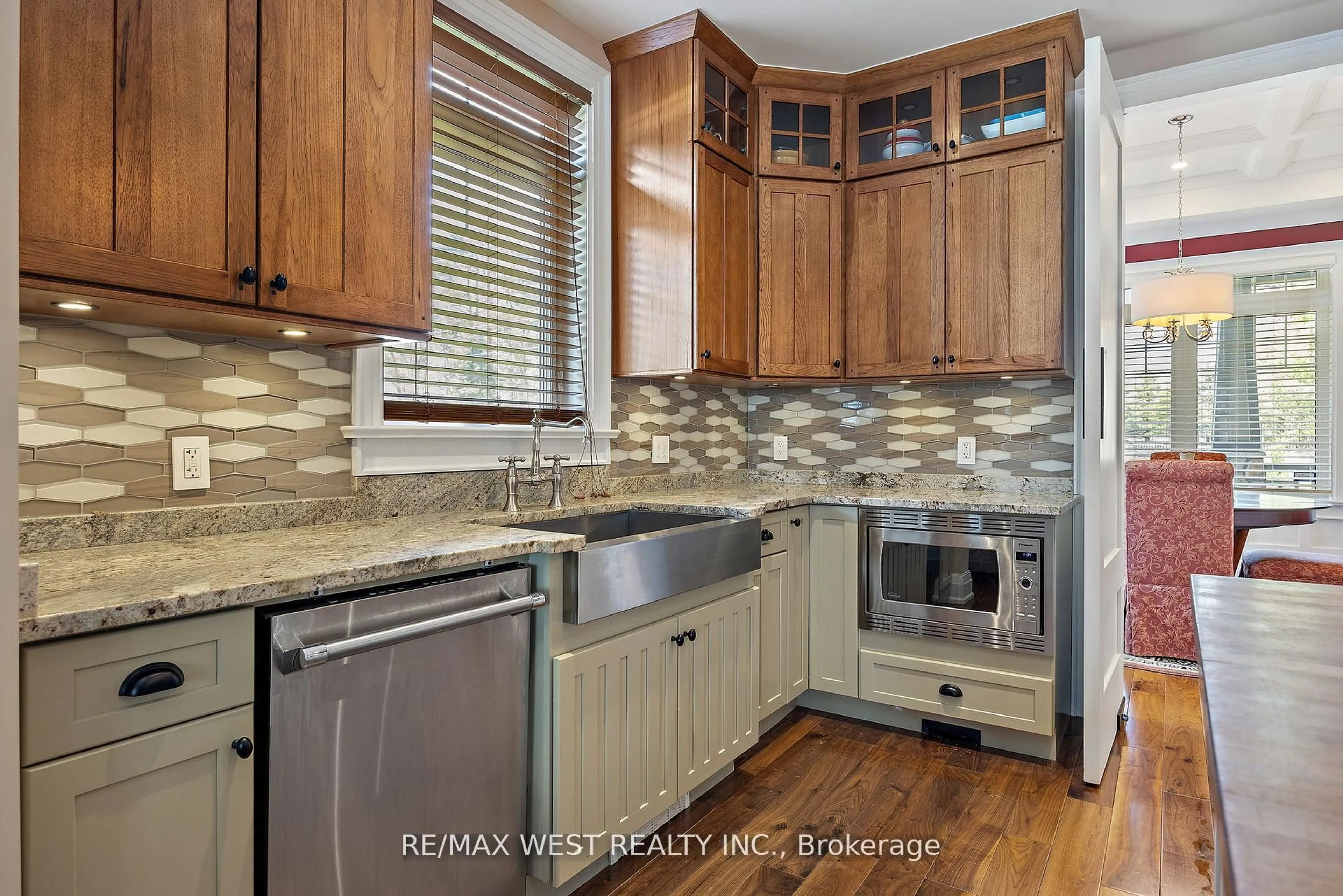 Contemporary kitchen, ceramic/tile floor for 3967 GUEST Rd, Innisfil Ontario L9S 2T2
