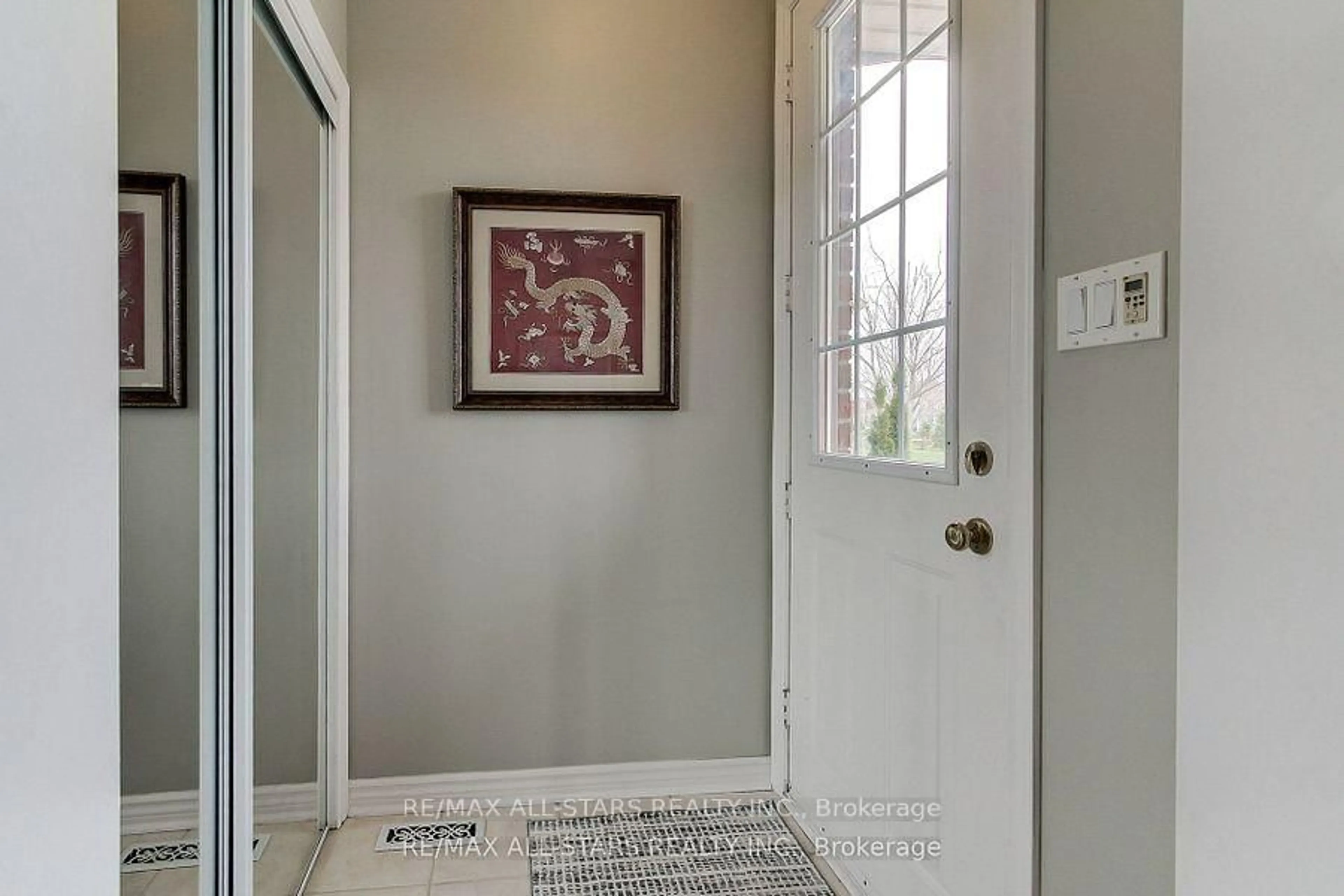 Indoor entryway for 6 Christian ReesorPark Ave, Markham Ontario L6B 1B6