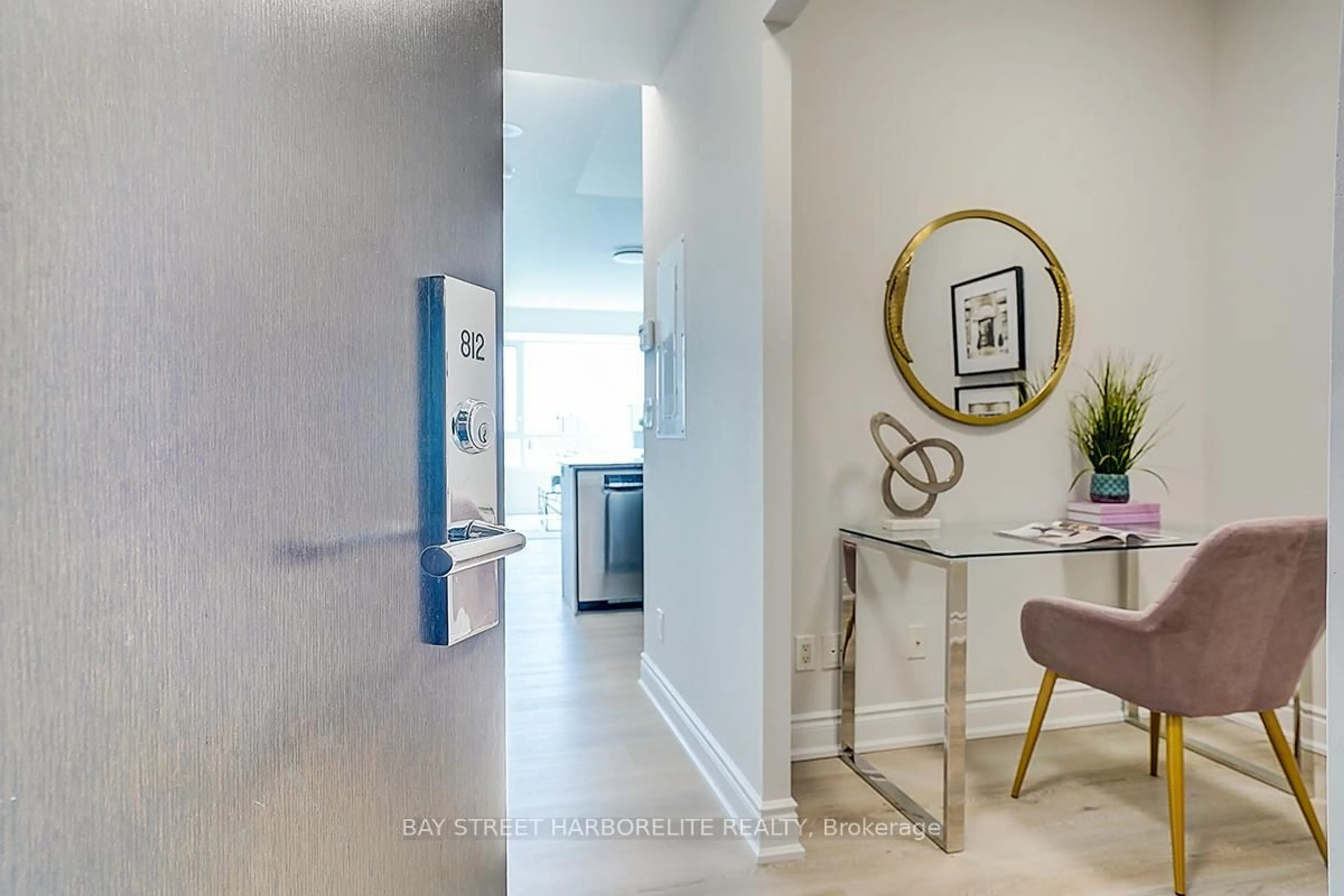 Indoor entryway for 8130 Birchmount Rd #812, Markham Ontario L6G 0E4