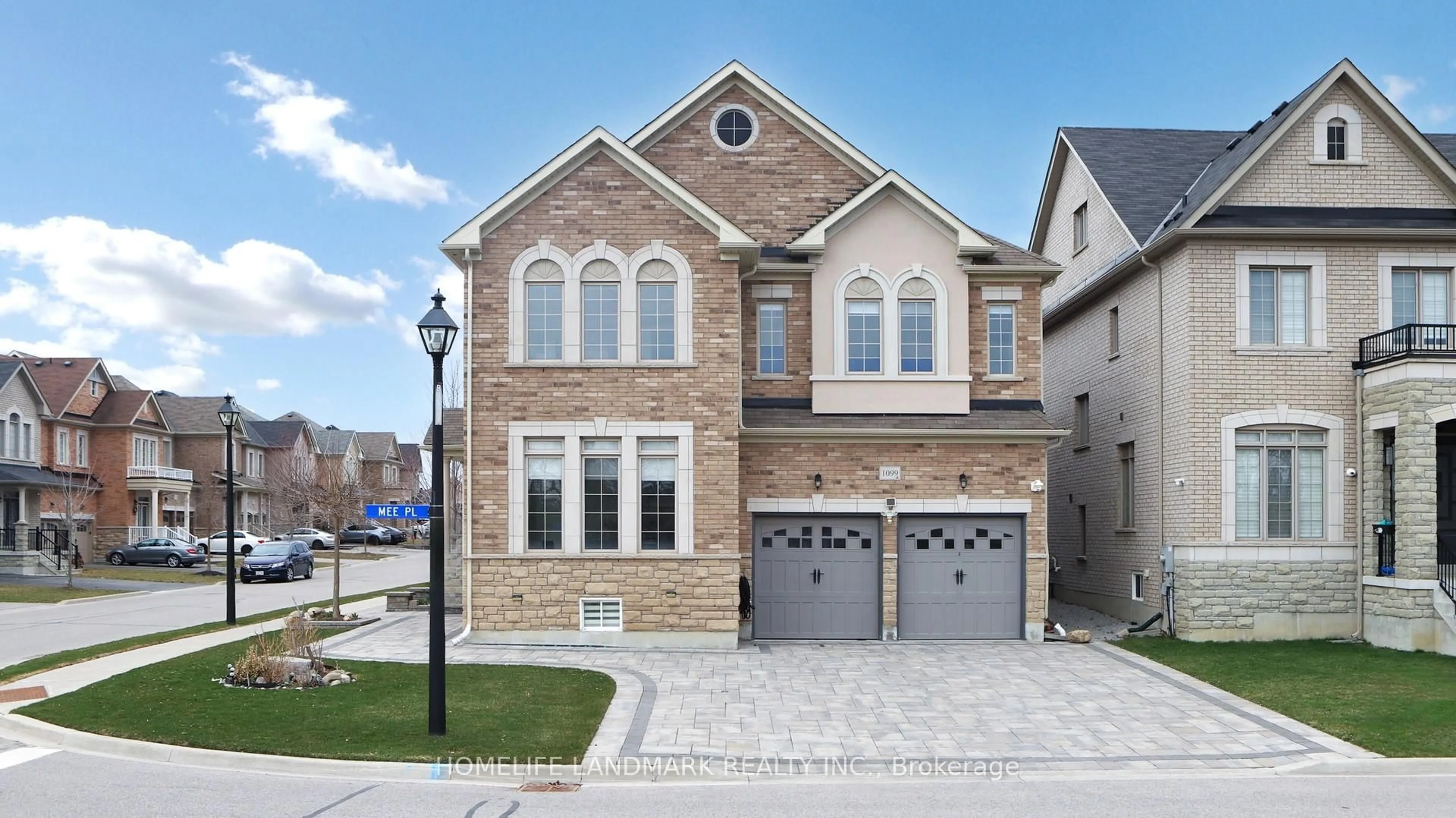 Home with brick exterior material, street for 1099 Grainger Tr, Newmarket Ontario L3X 0G6