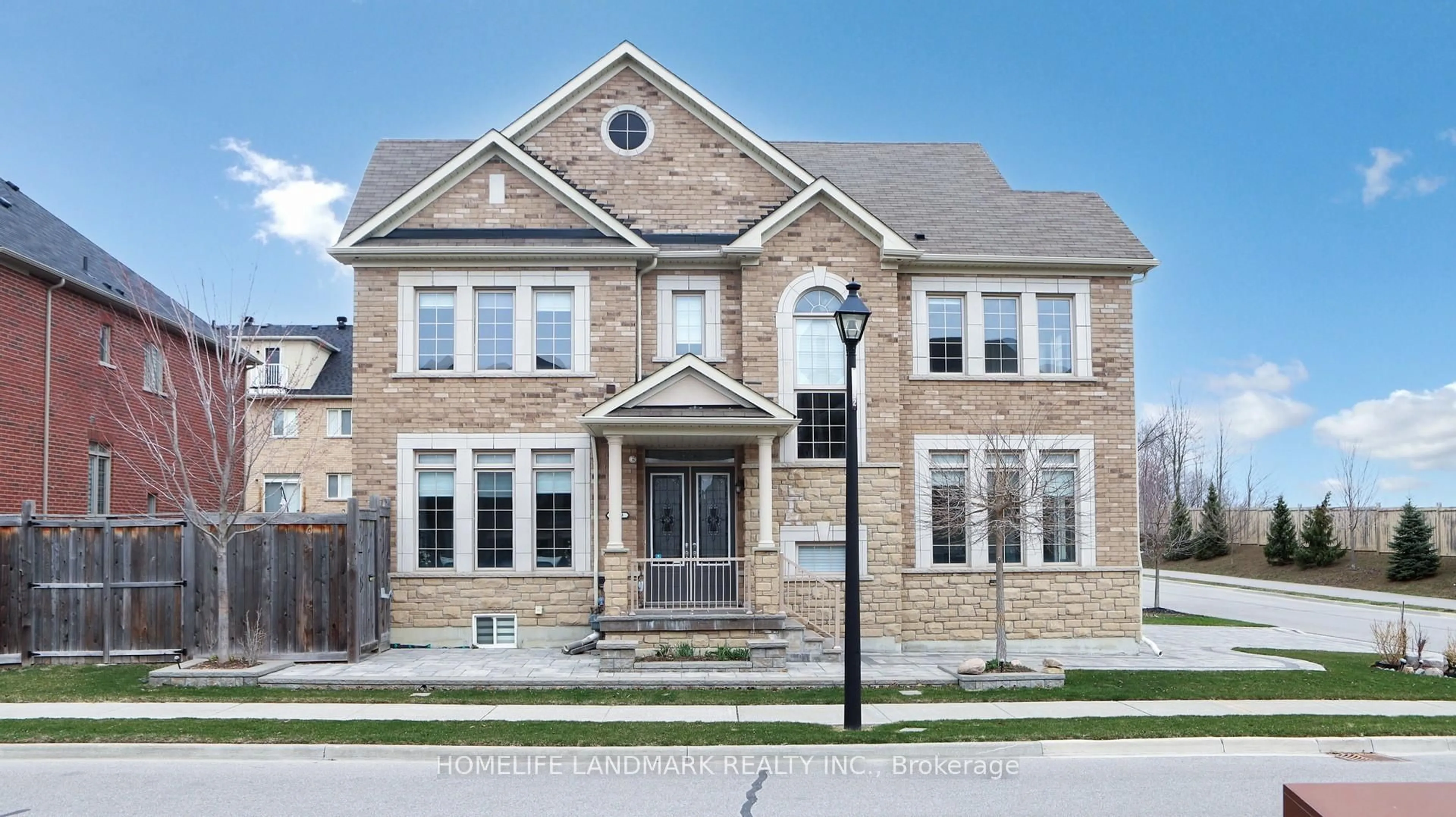 Home with brick exterior material, street for 1099 Grainger Tr, Newmarket Ontario L3X 0G6