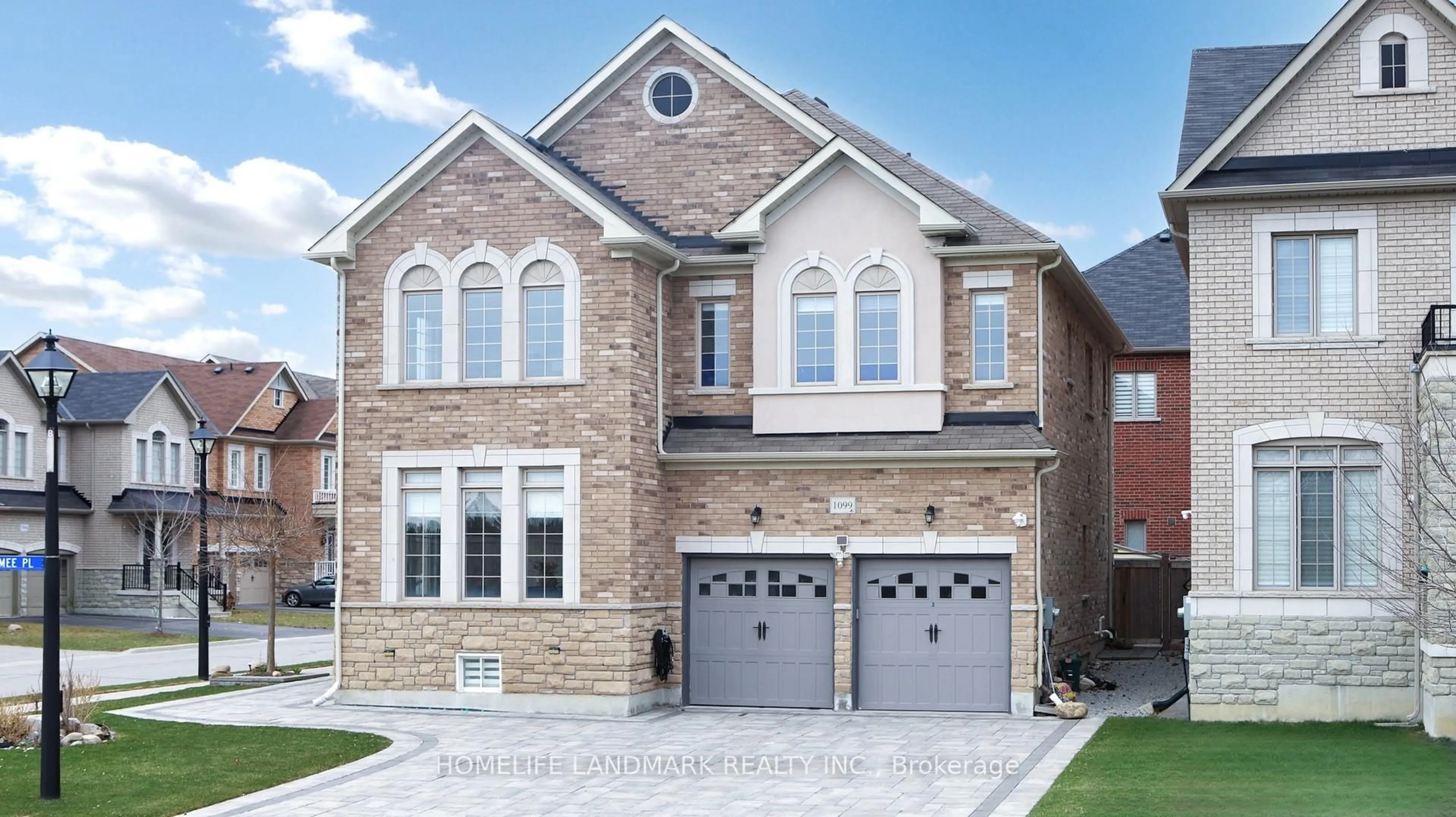 Home with brick exterior material, street for 1099 Grainger Tr, Newmarket Ontario L3X 0G6