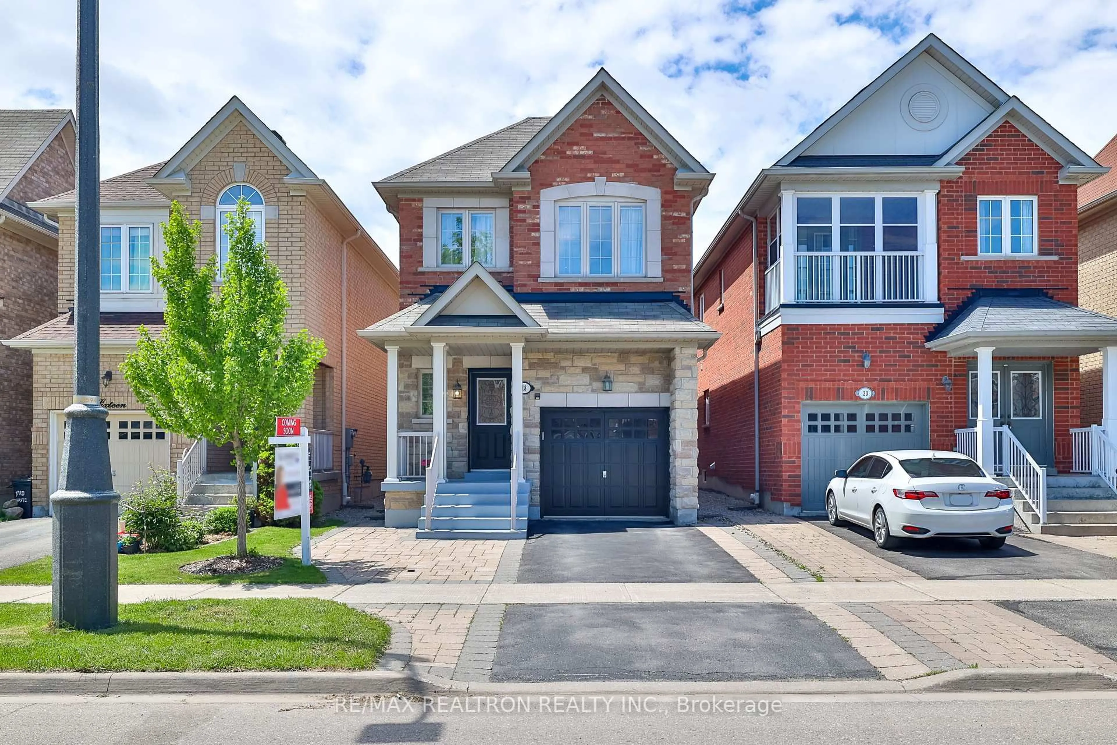 Home with brick exterior material, street for 18 Lady Loretta Lane, Vaughan Ontario L6A 4G3