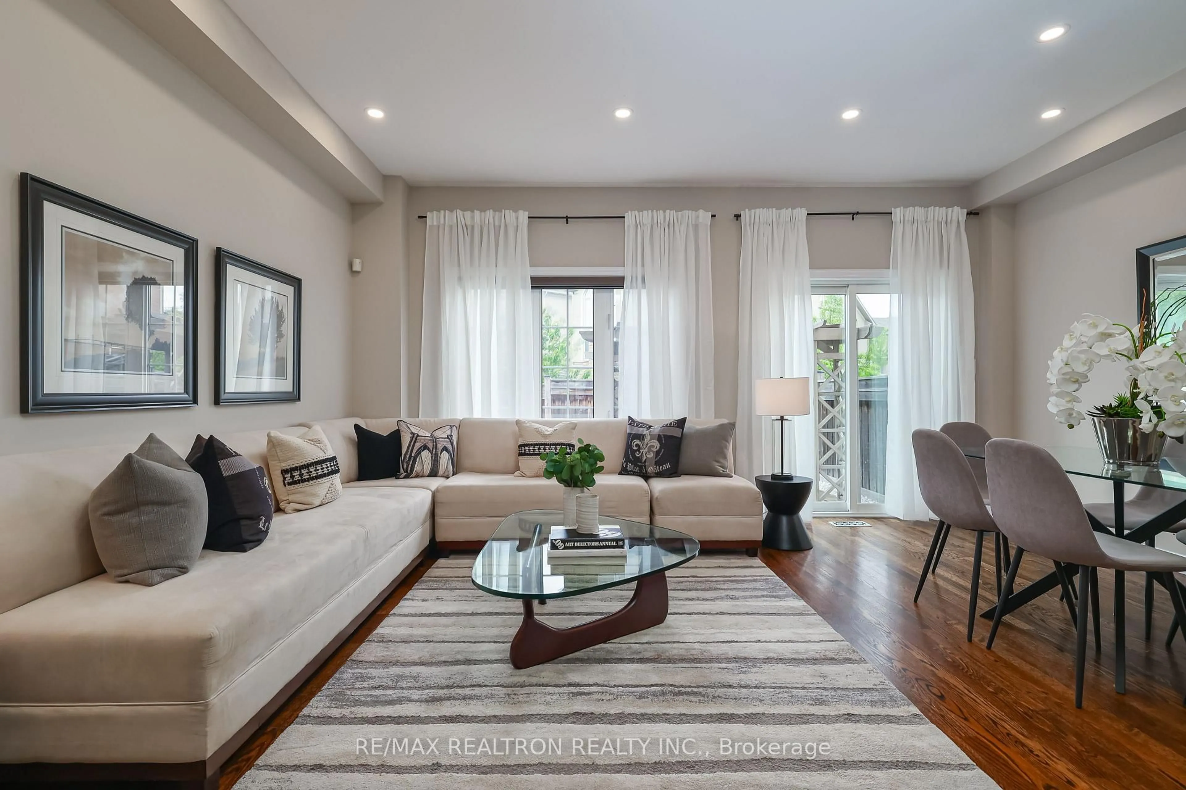 Living room with furniture, unknown for 18 Lady Loretta Lane, Vaughan Ontario L6A 4G3
