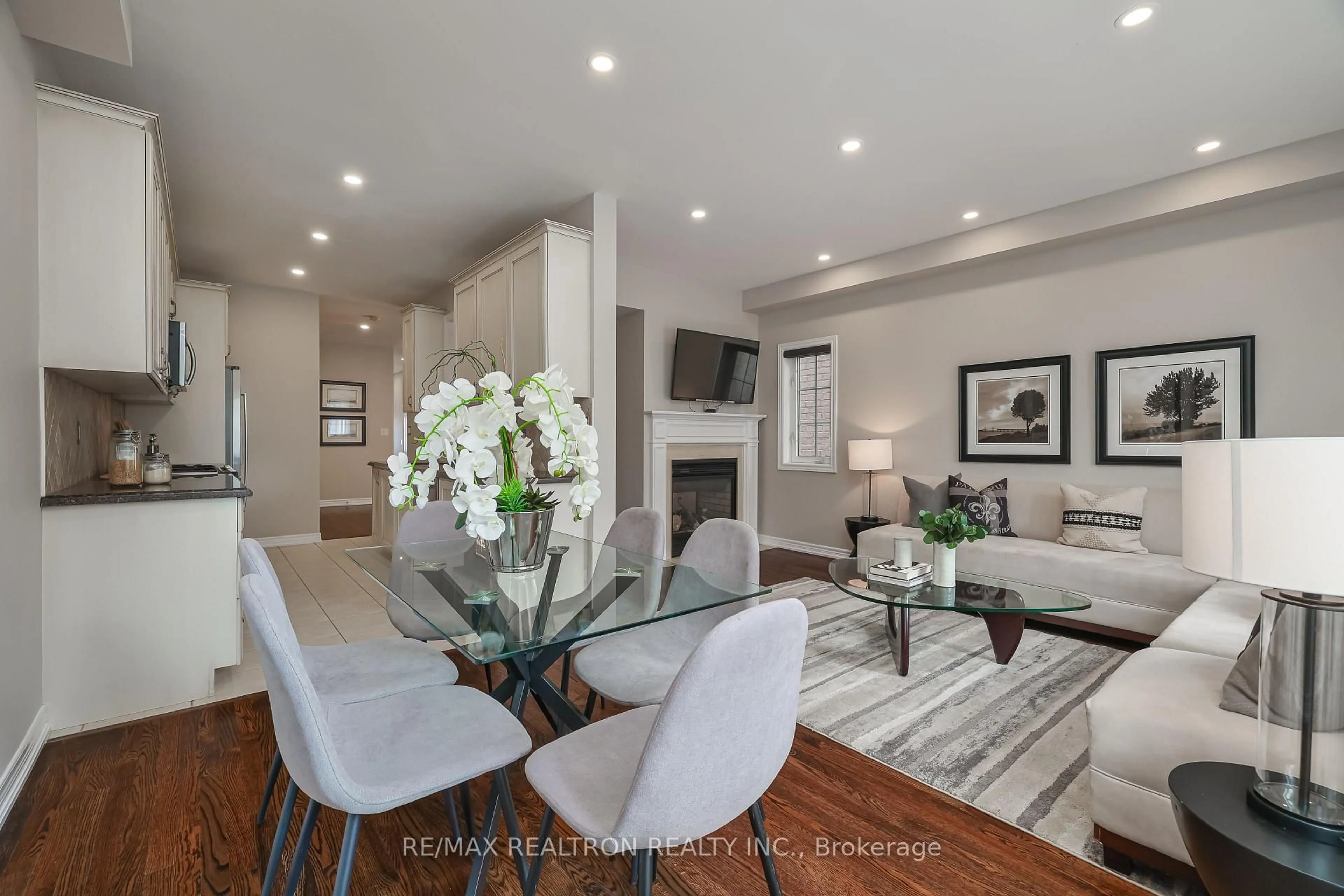 Dining room, unknown for 18 Lady Loretta Lane, Vaughan Ontario L6A 4G3