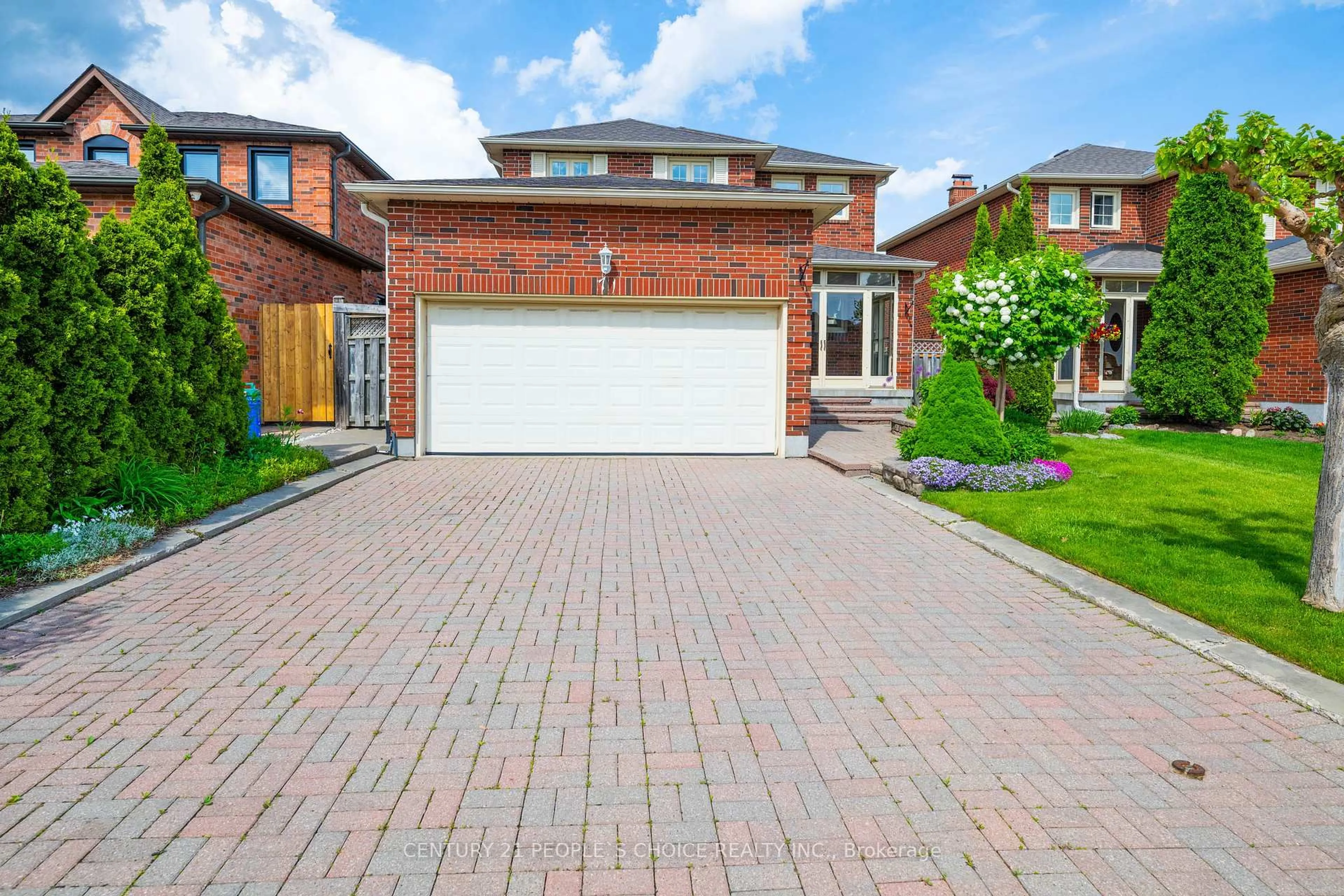 Home with brick exterior material, street for 71 links Rd, Vaughan Ontario L6A 1L4