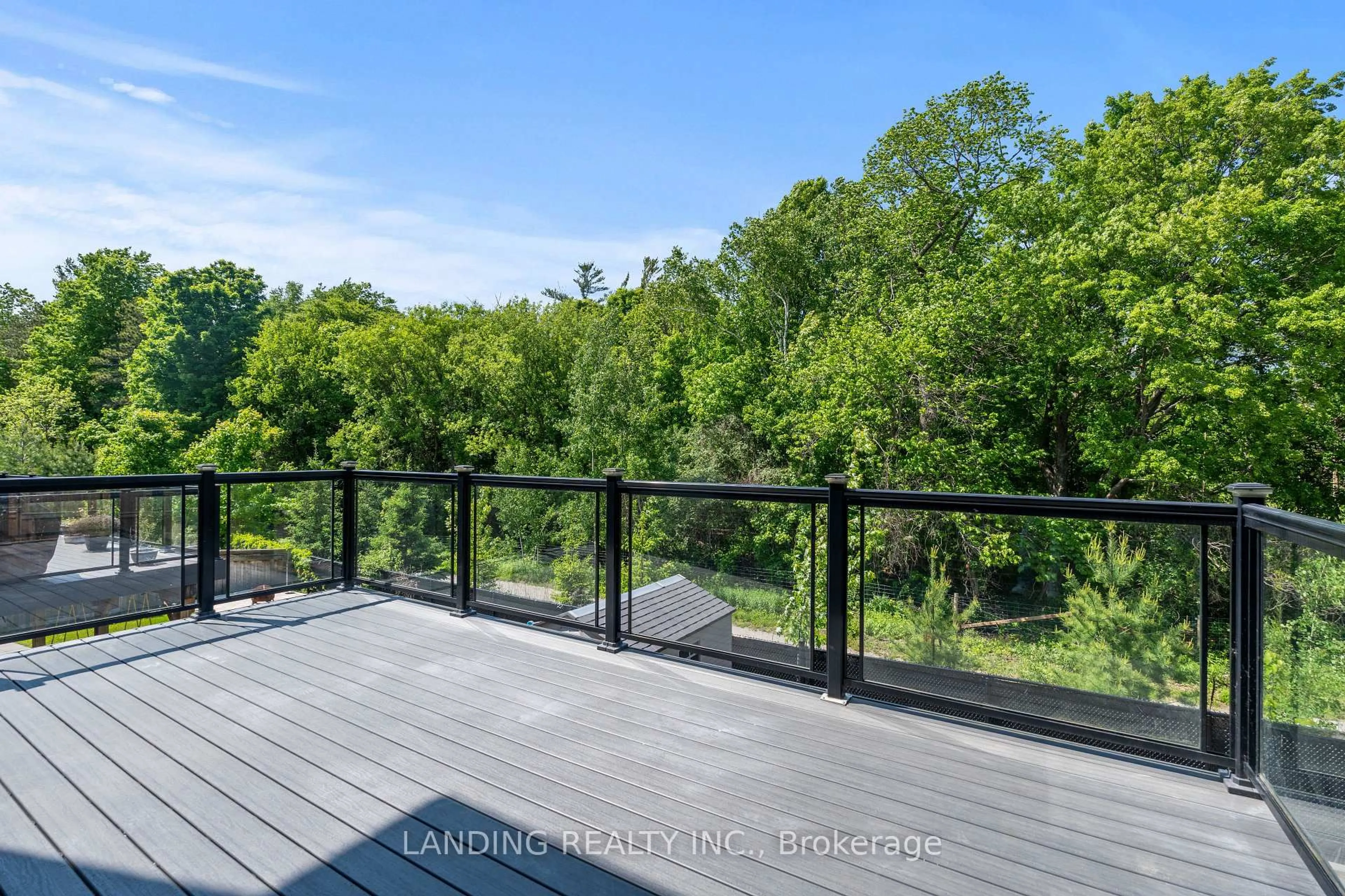 Patio, water/lake/river/ocean view for 182 Conklin Cres, Aurora Ontario L4G 0Z2