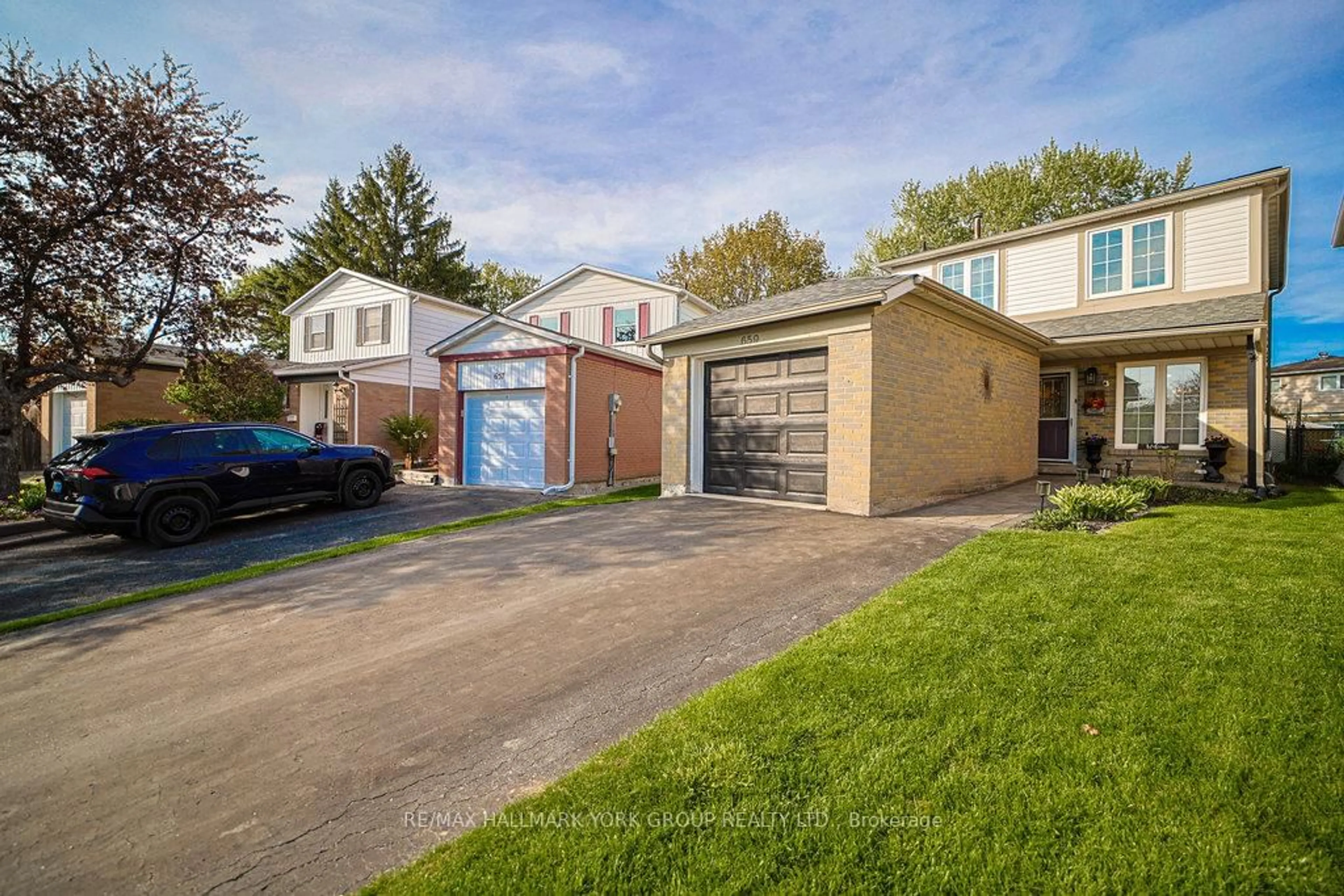 Unknown for 659 Gibson Crt, Newmarket Ontario L3Y 4Z5