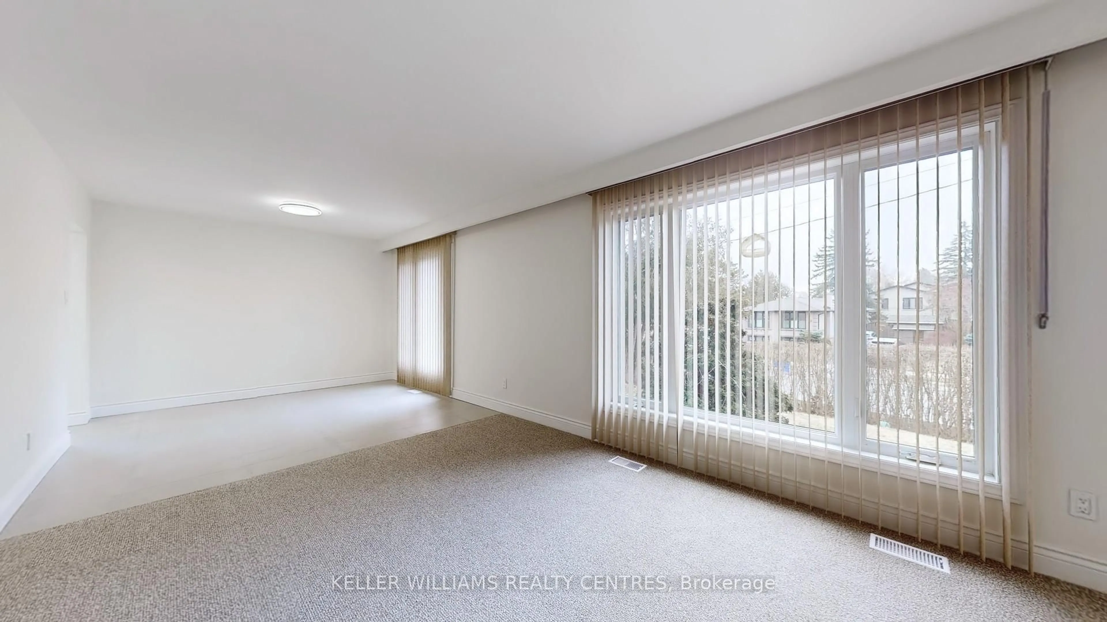 A pic of a room for 14 Algonquin Cres, Aurora Ontario L4G 3E5