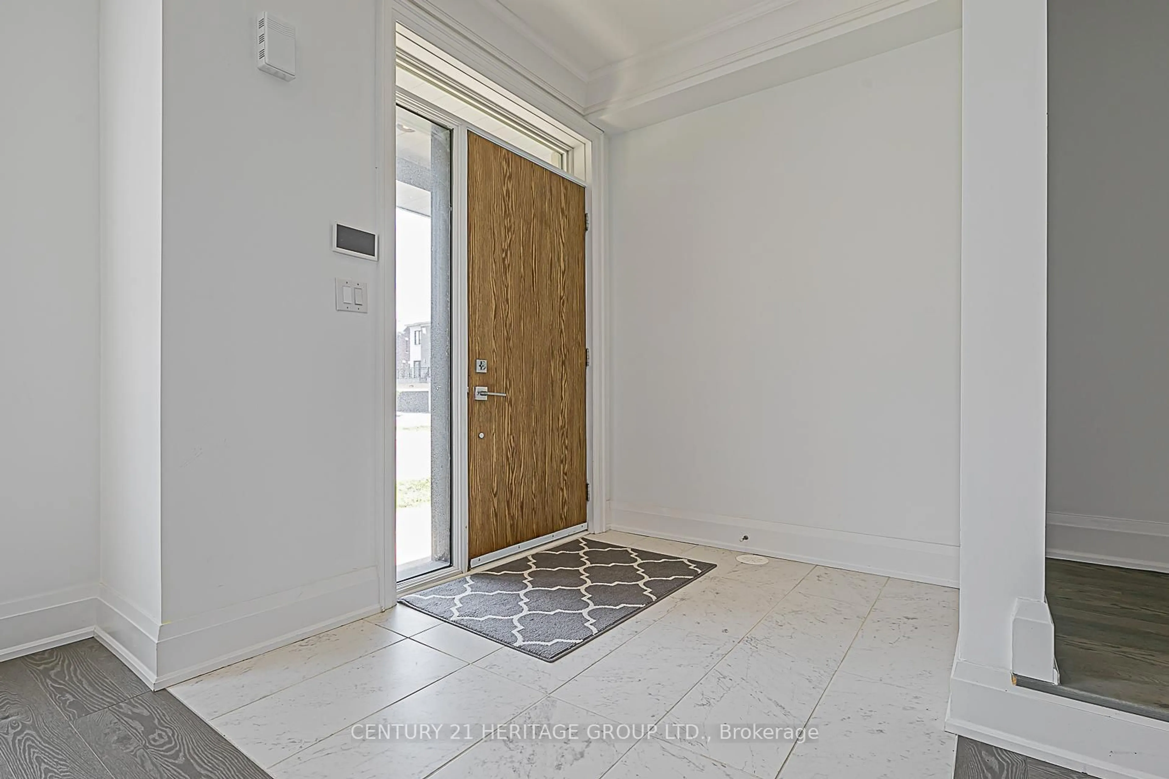 Indoor entryway for 12 Active Rd, Markham Ontario L3T 0G2